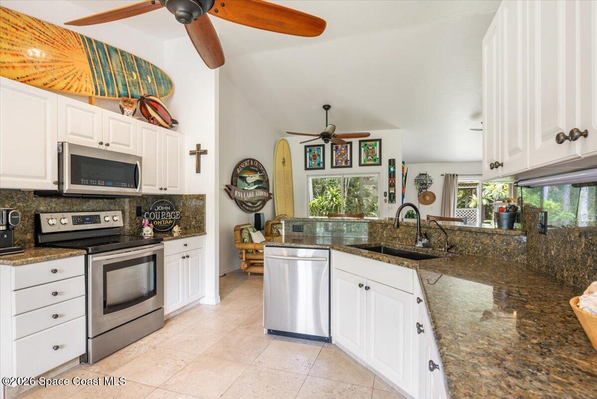113 River Oaks Road