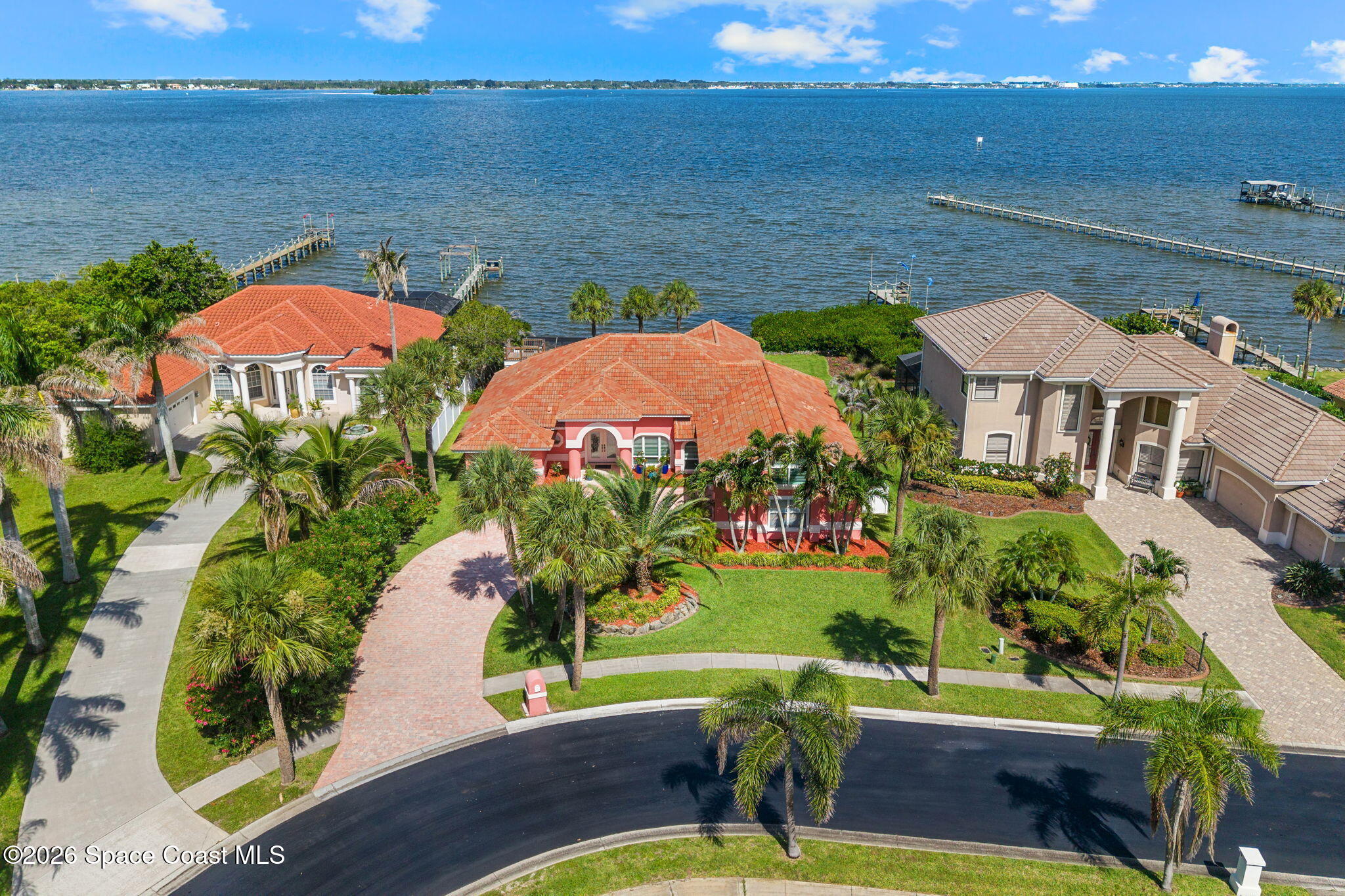 327 Island Drive