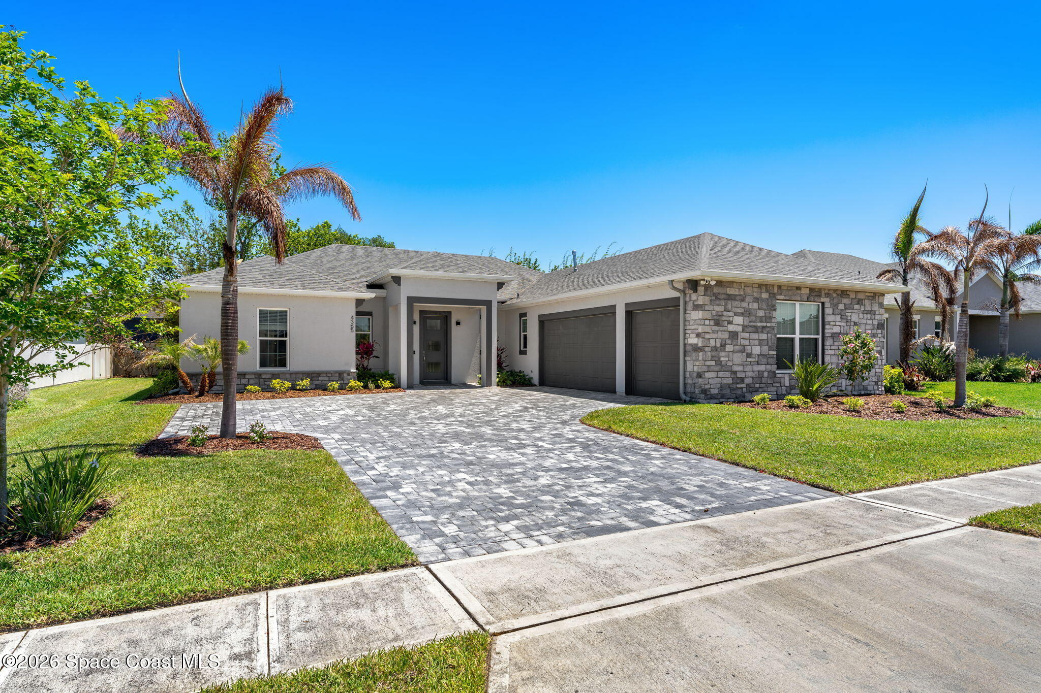 4365 Negal Circle