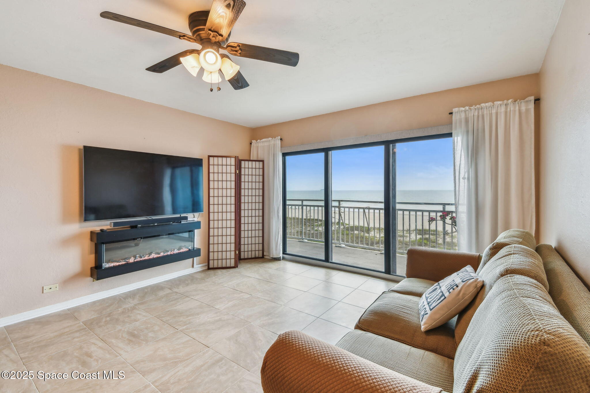 85 S Atlantic Avenue 403