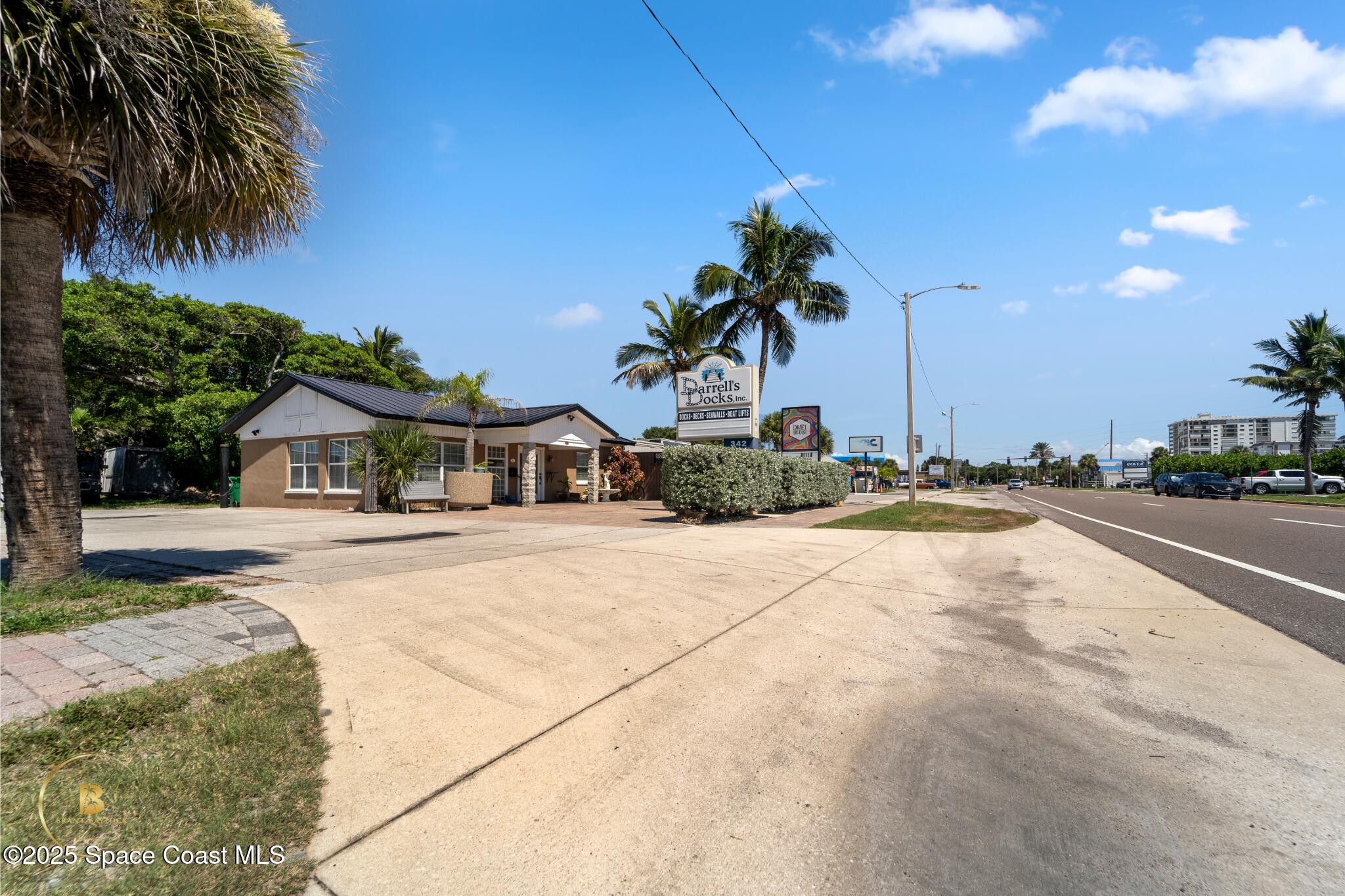 342 N Orlando Avenue