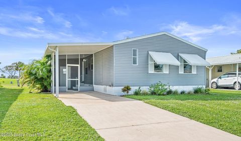 A home in Barefoot Bay