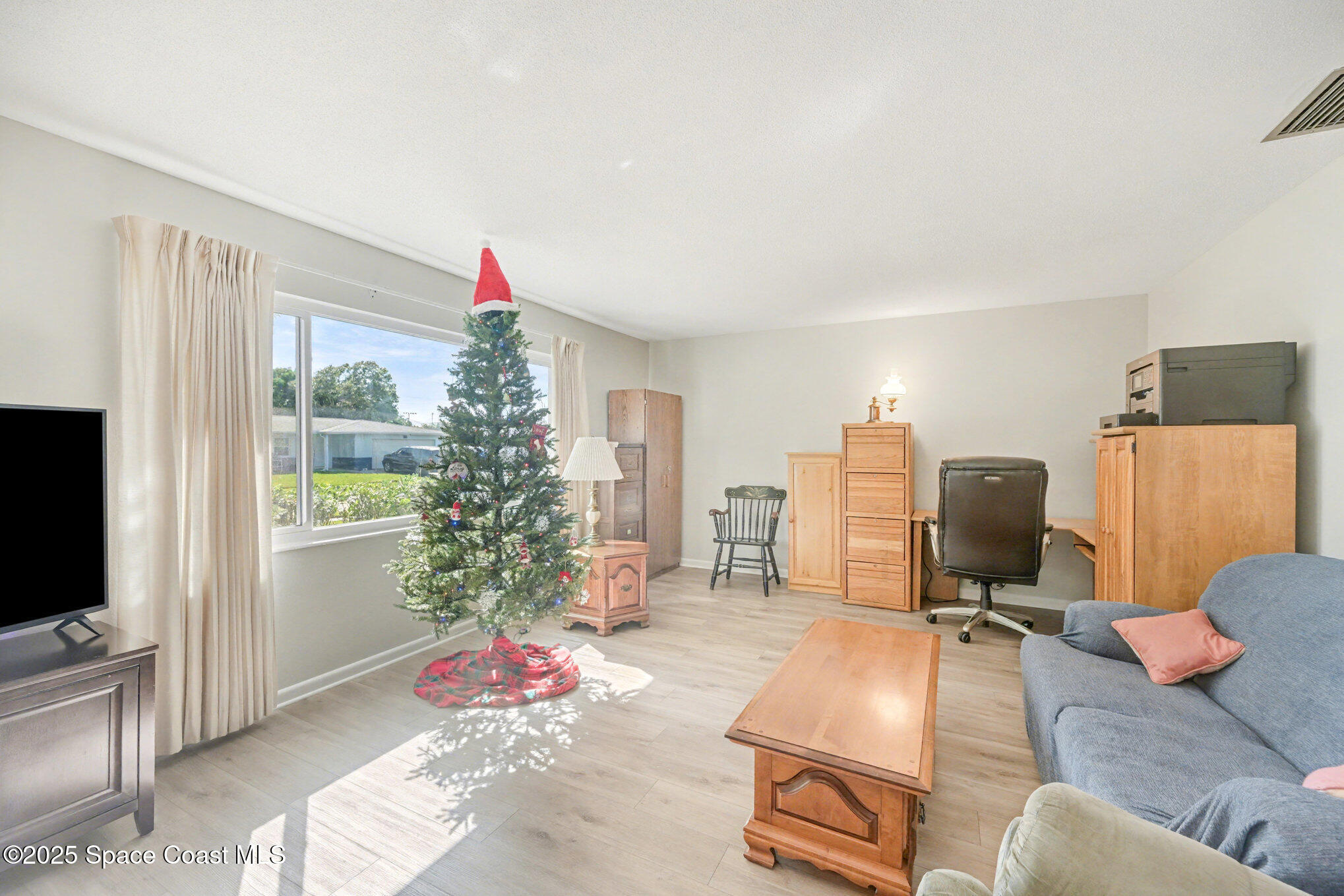 210 Villa Del Mar Way