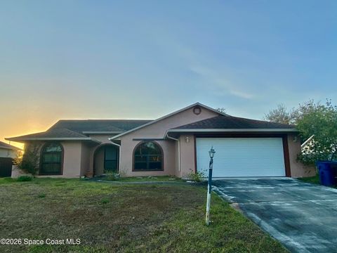 1468 Glendale Avenue NW Palm Bay FL 32907