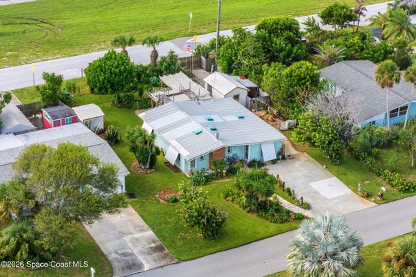 241 AVENIDA CENTRAL, INDIALANTIC, FL 32903 - Image 61eae720a49ff96d8f2a6dc400ae89ca/3580210424