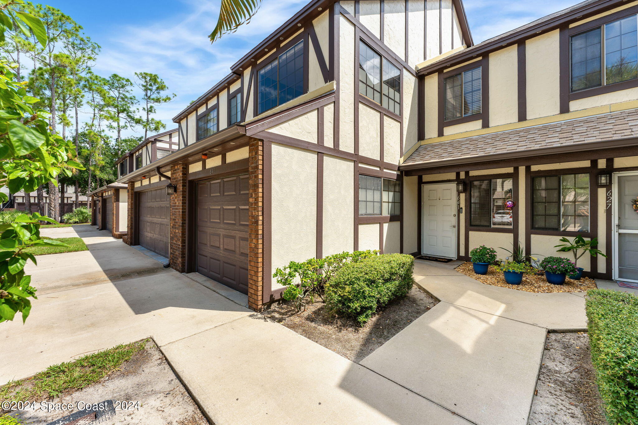 641 Greenwood Manor Circle 32