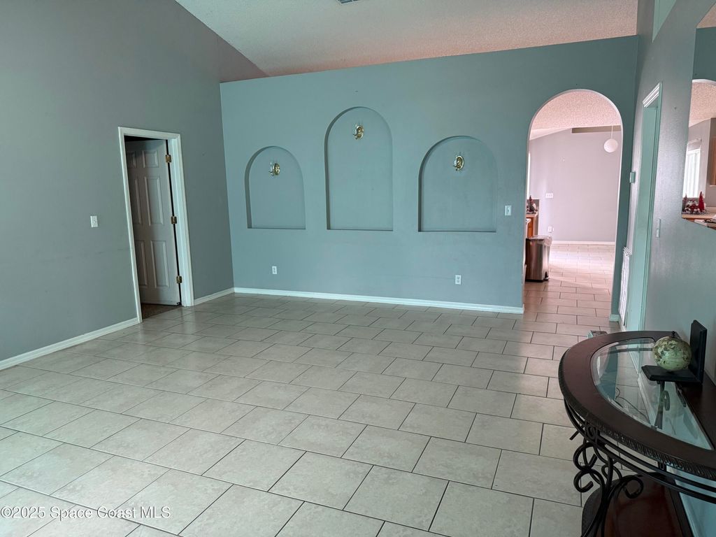 Photo of 457 Fitzsimmons Street, Palm Bay, FL 32908 (MLS # 1055849)