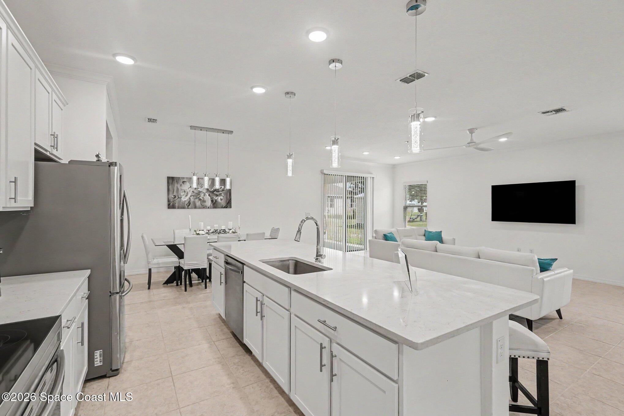1030 Grapefruit Road SE
