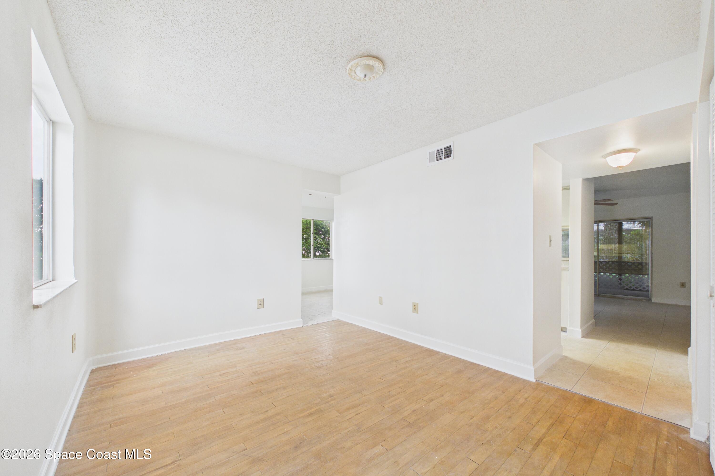 317 Seaport Boulevard T114