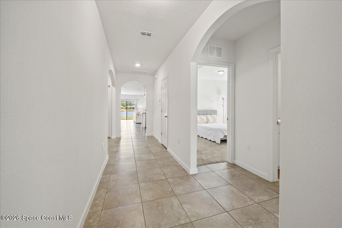 845 Old Country Road South E