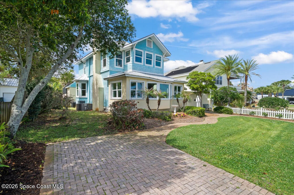 1110 Riverside Drive