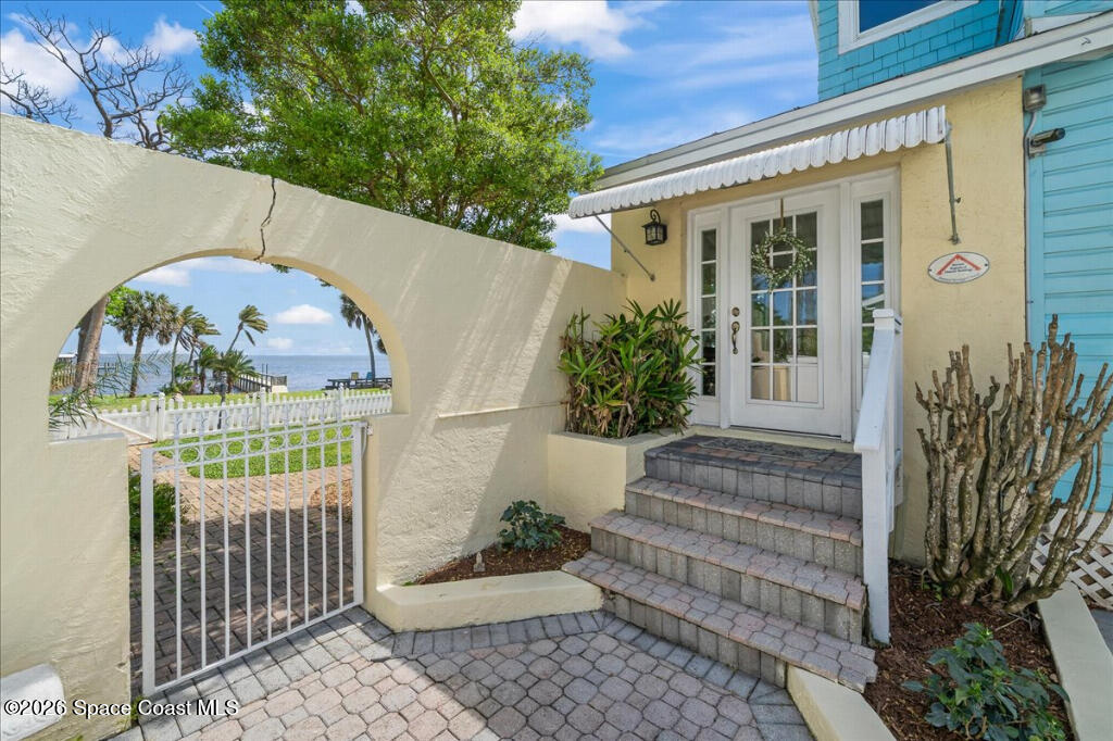 1110 Riverside Drive