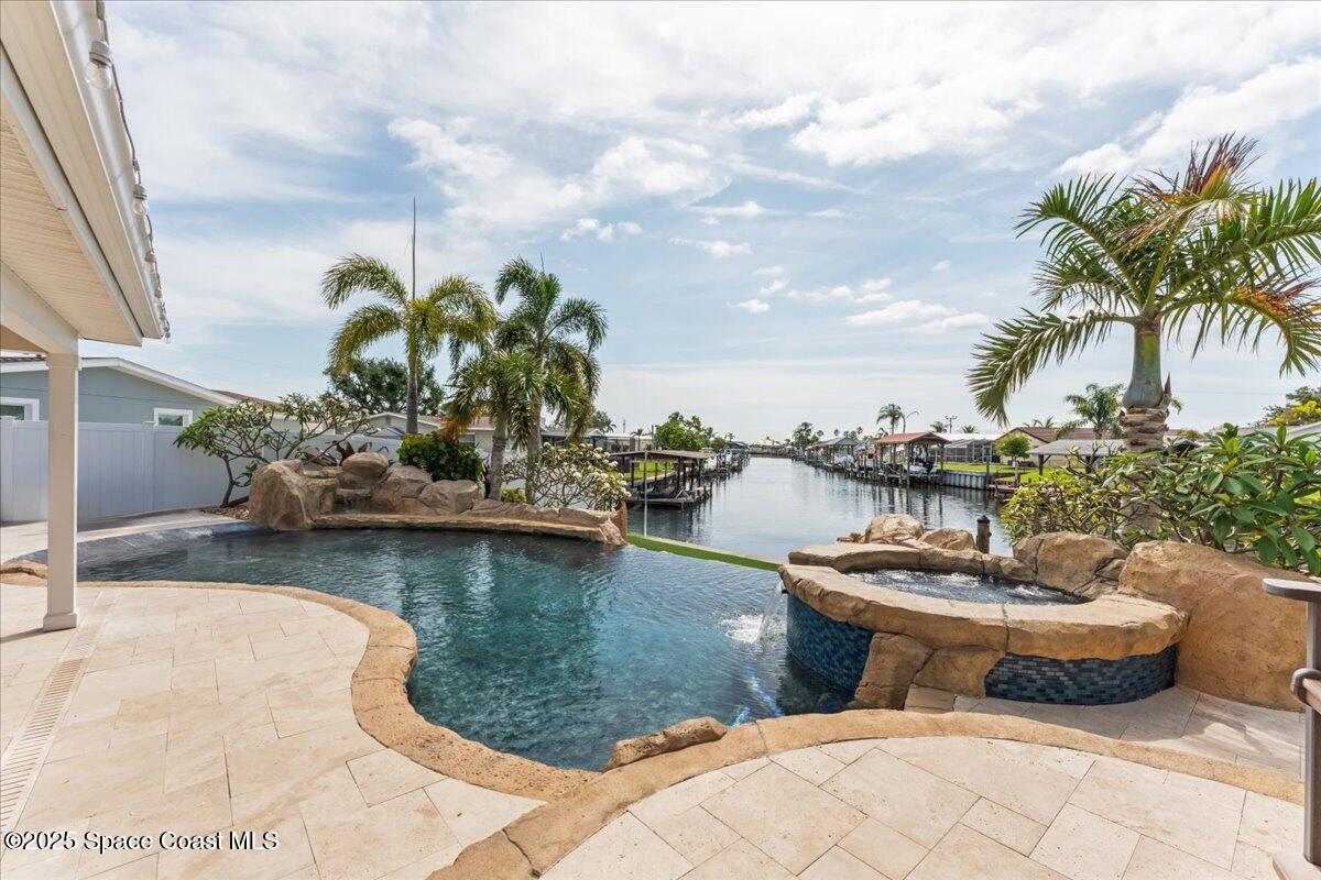 285 Diana Boulevard
