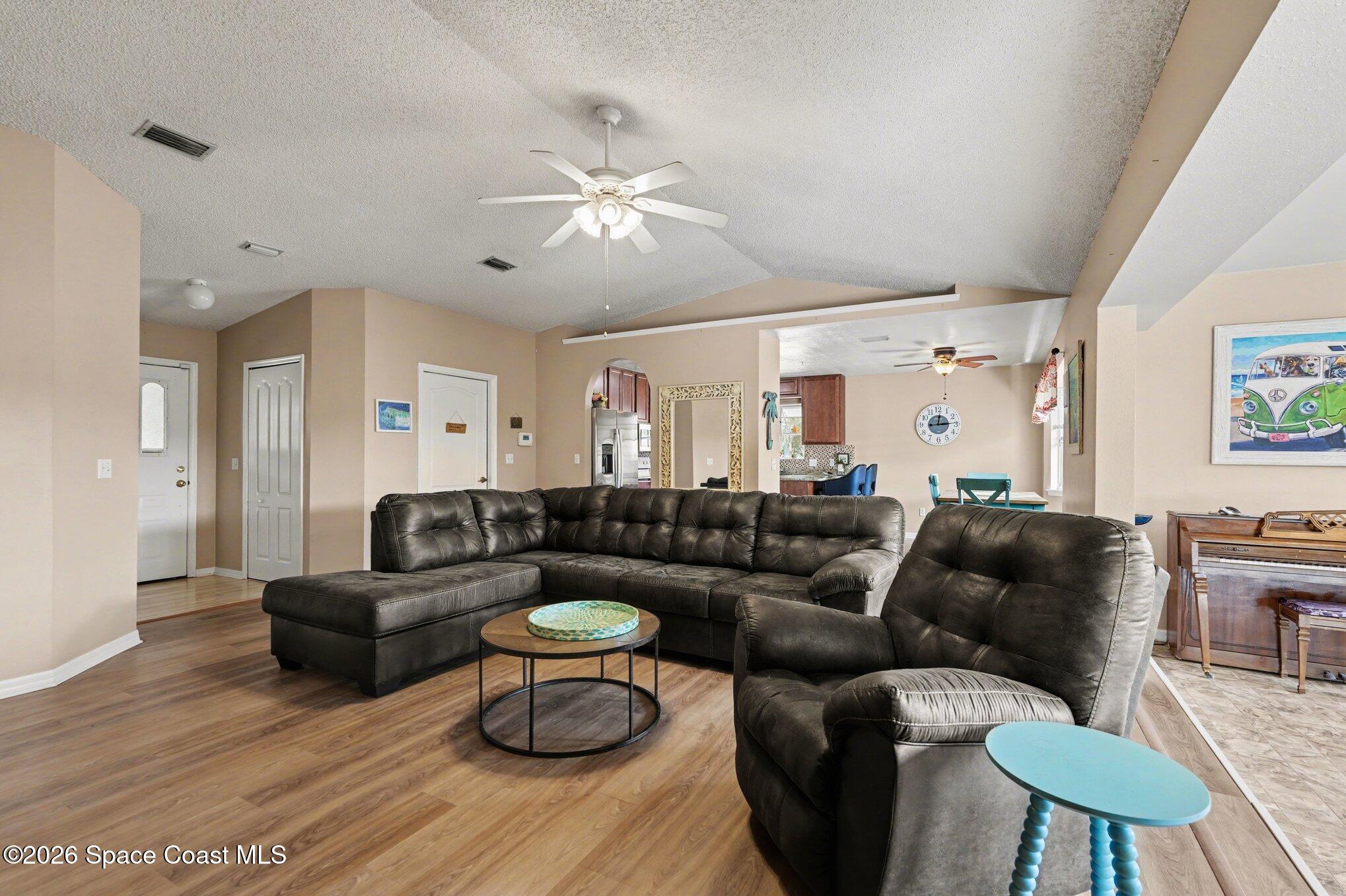 7045 Grissom Parkway