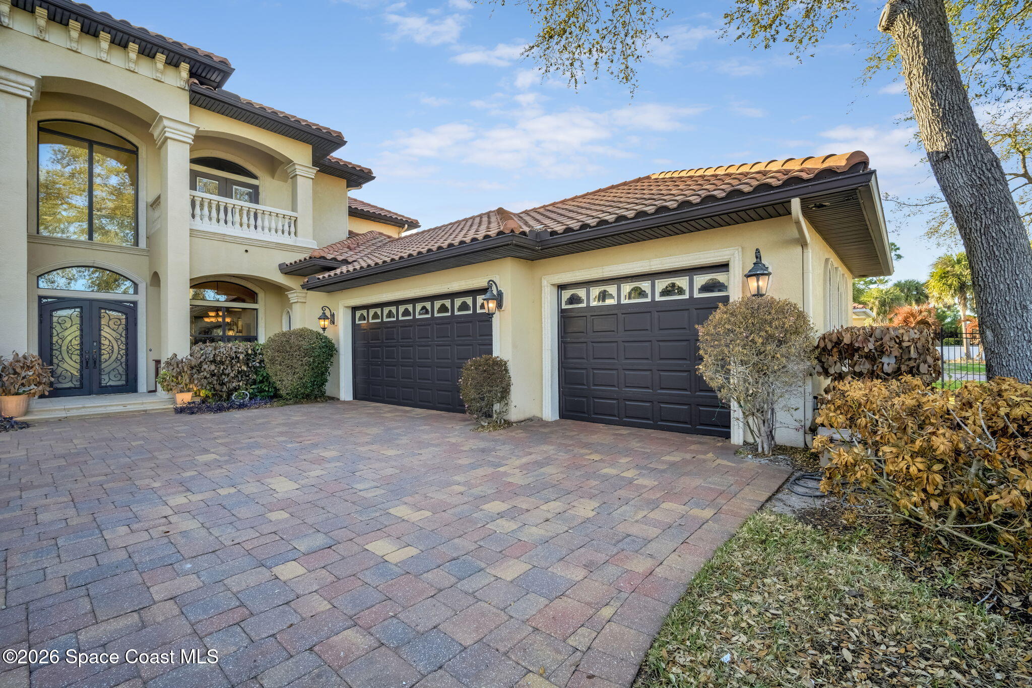 5454 Riveredge Drive