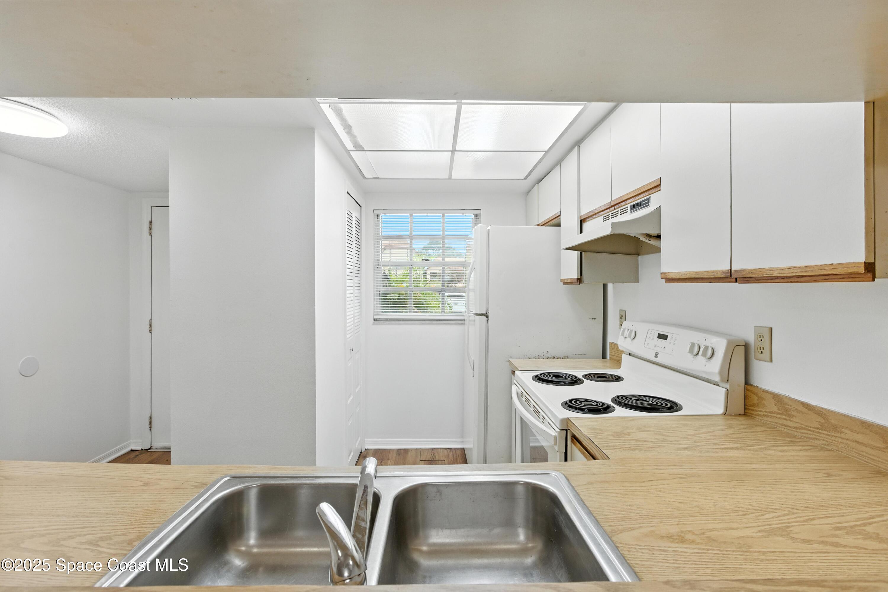 3114 Sir Hamilton Circle 2