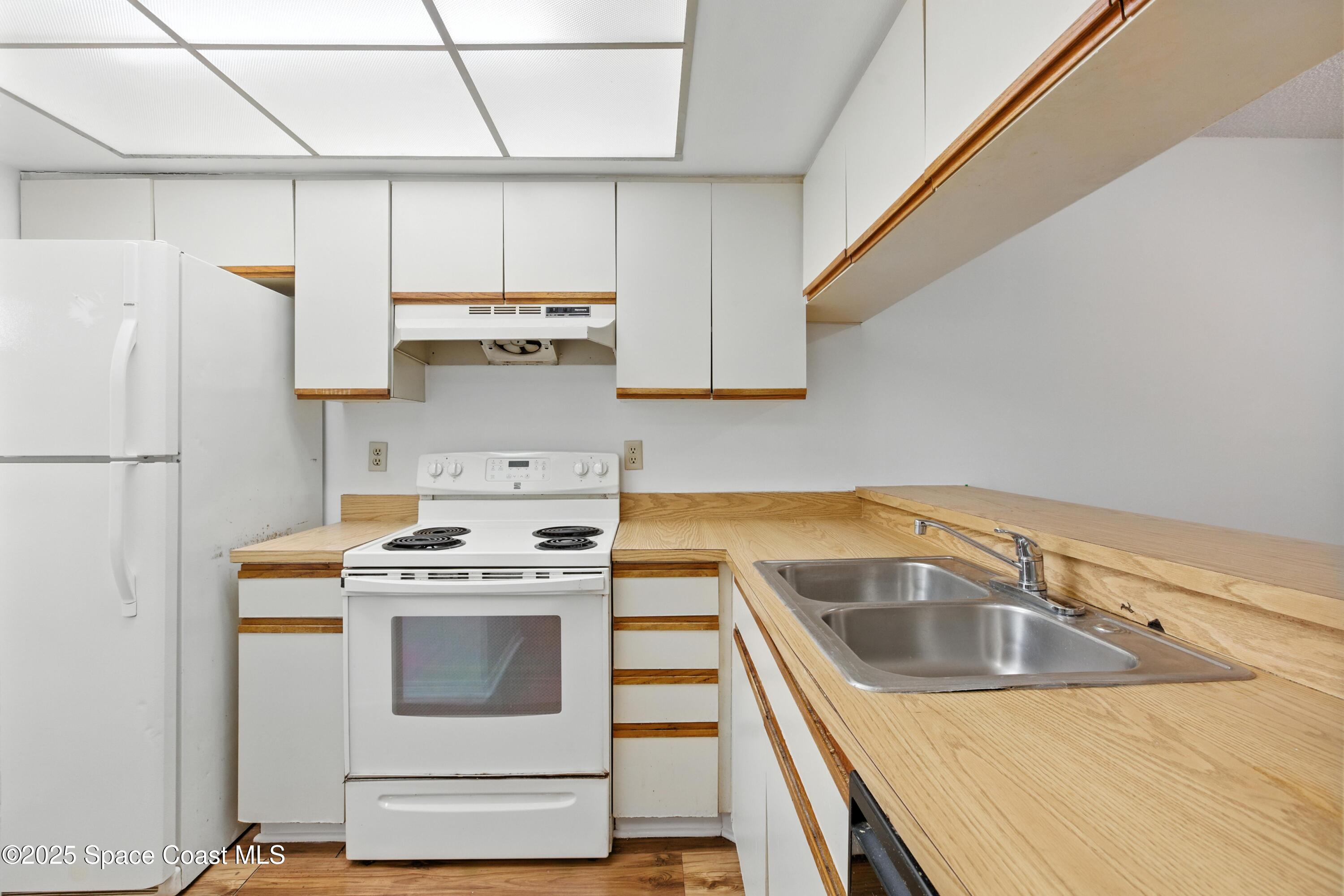 3114 Sir Hamilton Circle 2