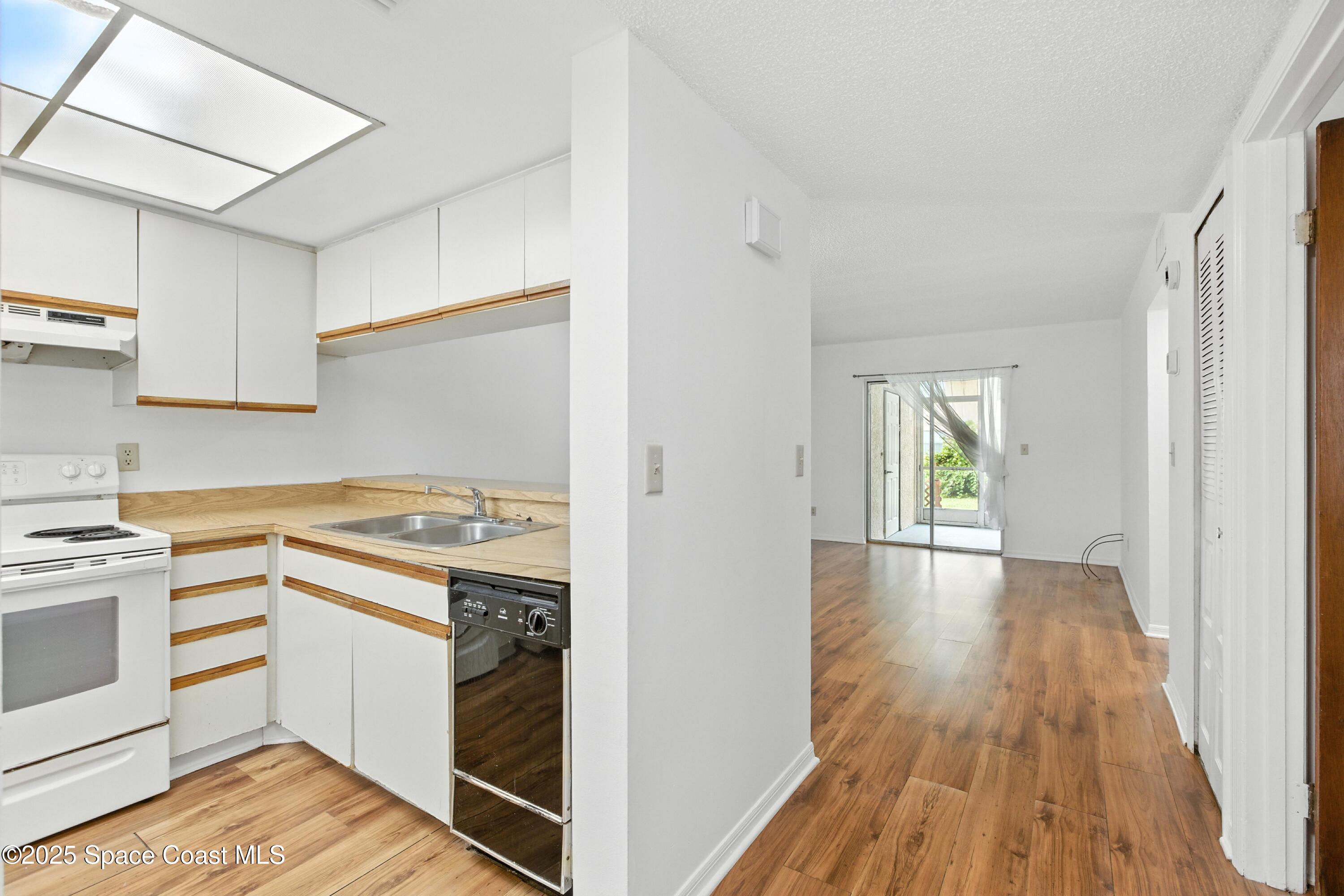 3114 Sir Hamilton Circle 2