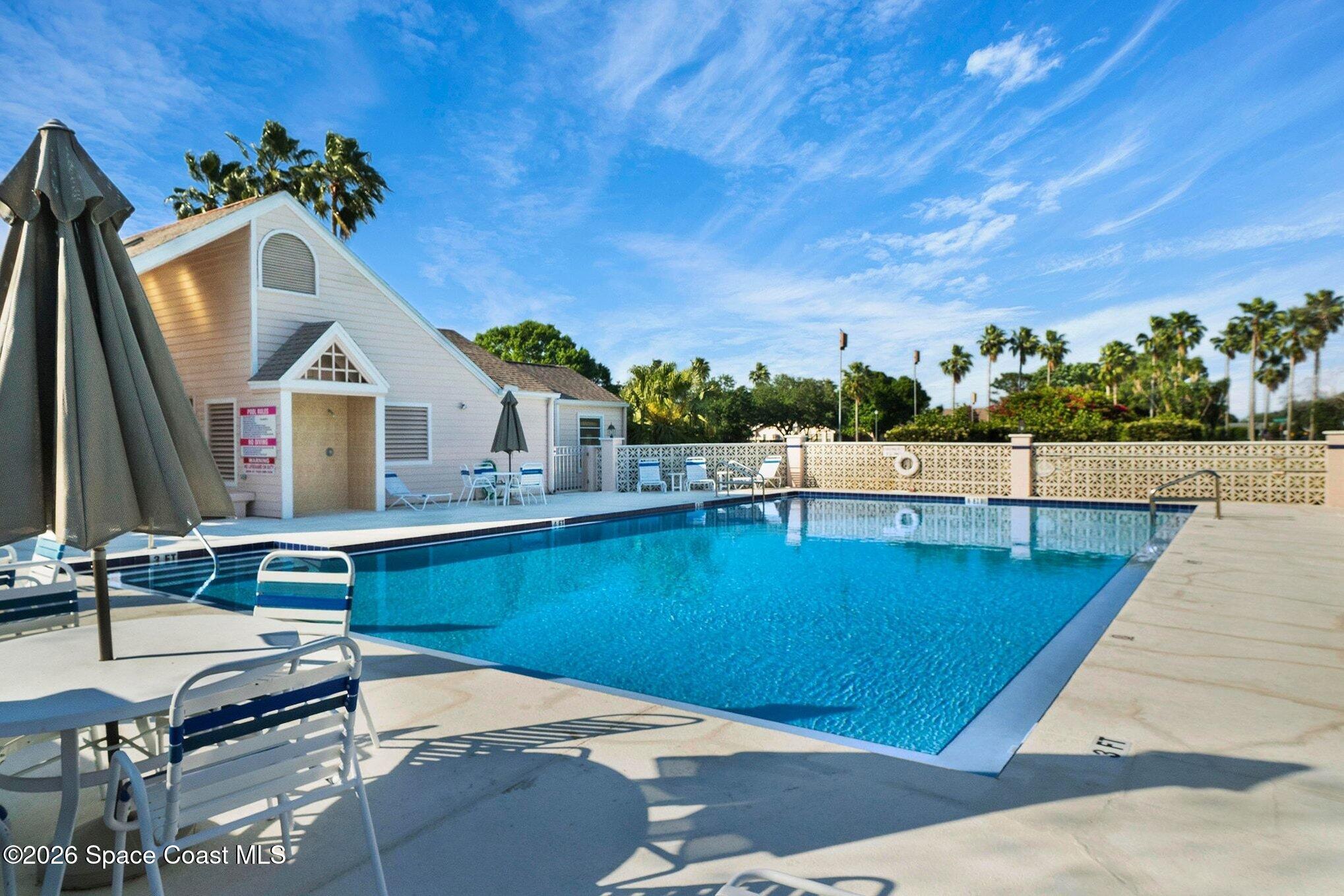 812 Ridge Lake Drive