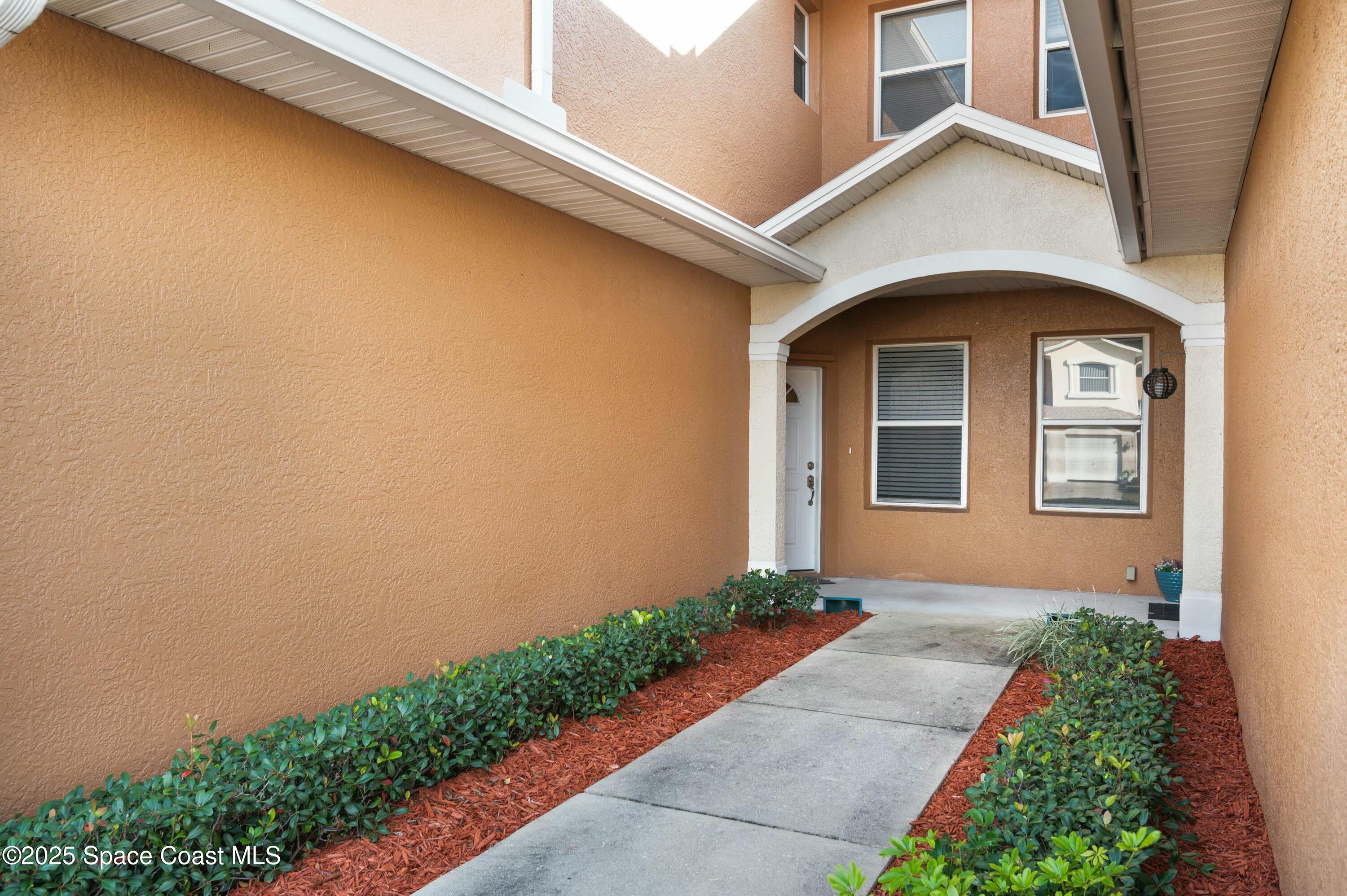 1035 Venetian Drive 101