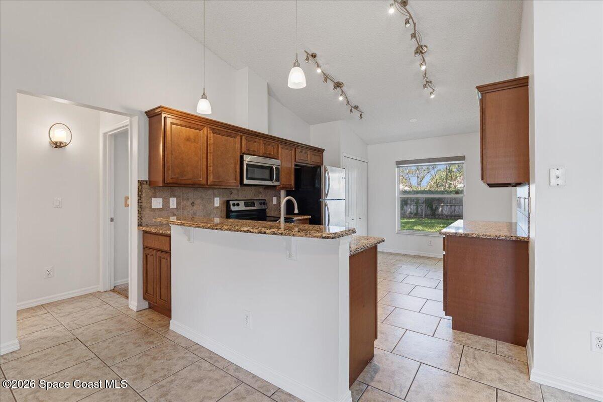 816 Hunters Creek Drive