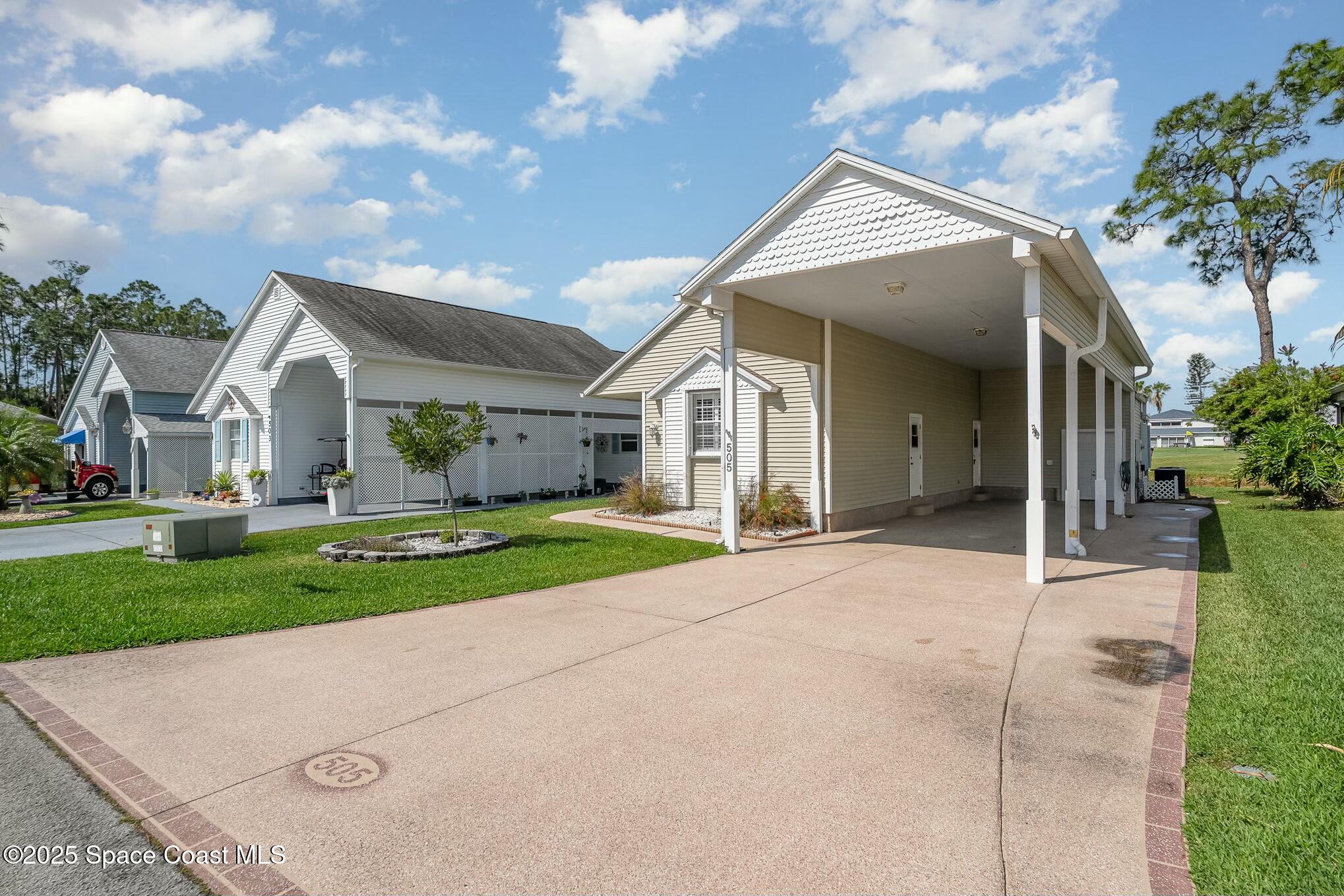 505 Twin Lakes Drive