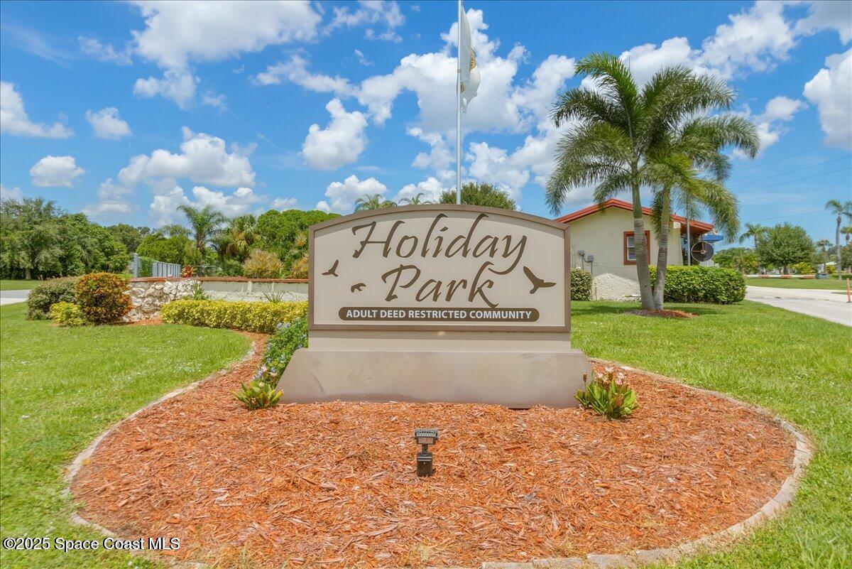 254 Holiday Park Boulevard NE