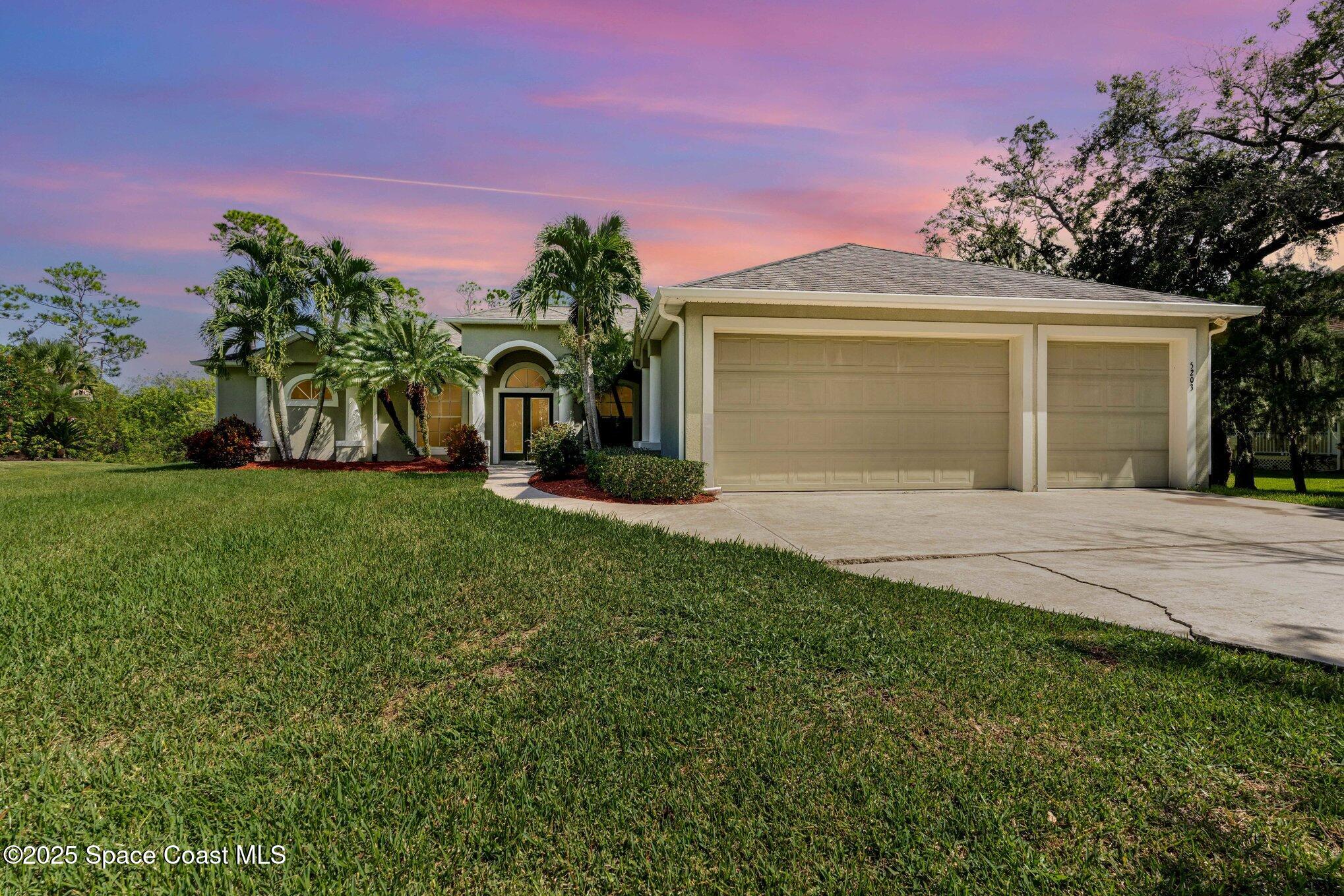 5203 Winding Way