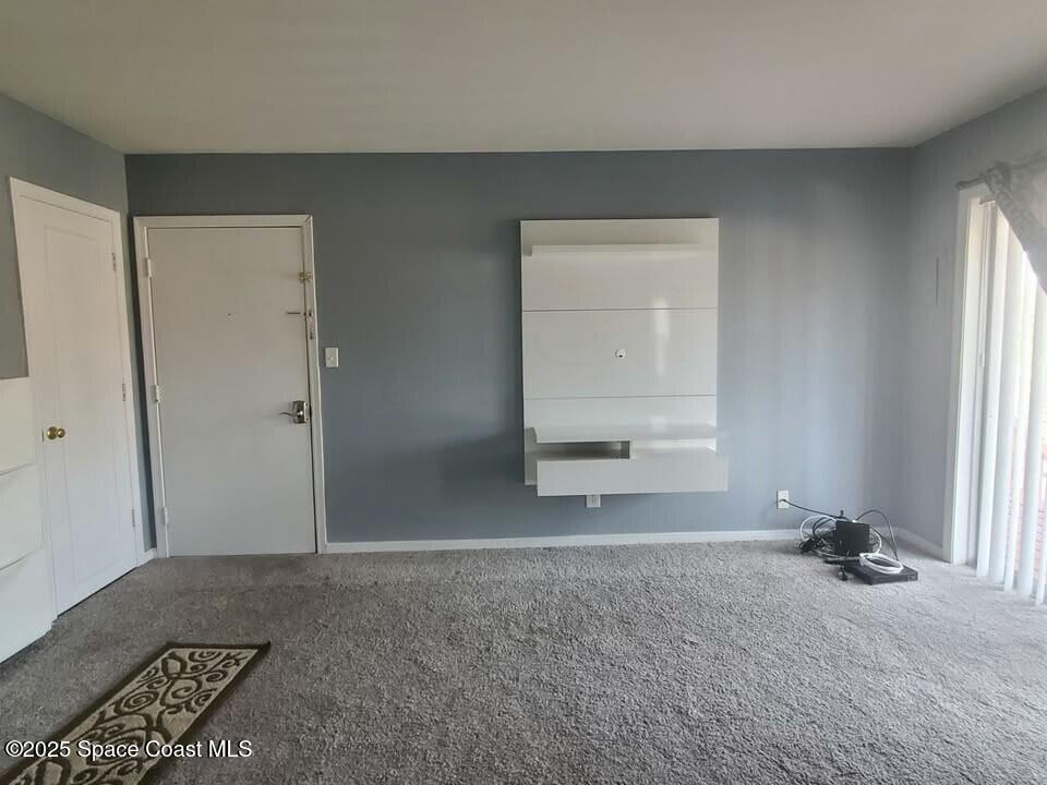 125 E Colonial Court D
