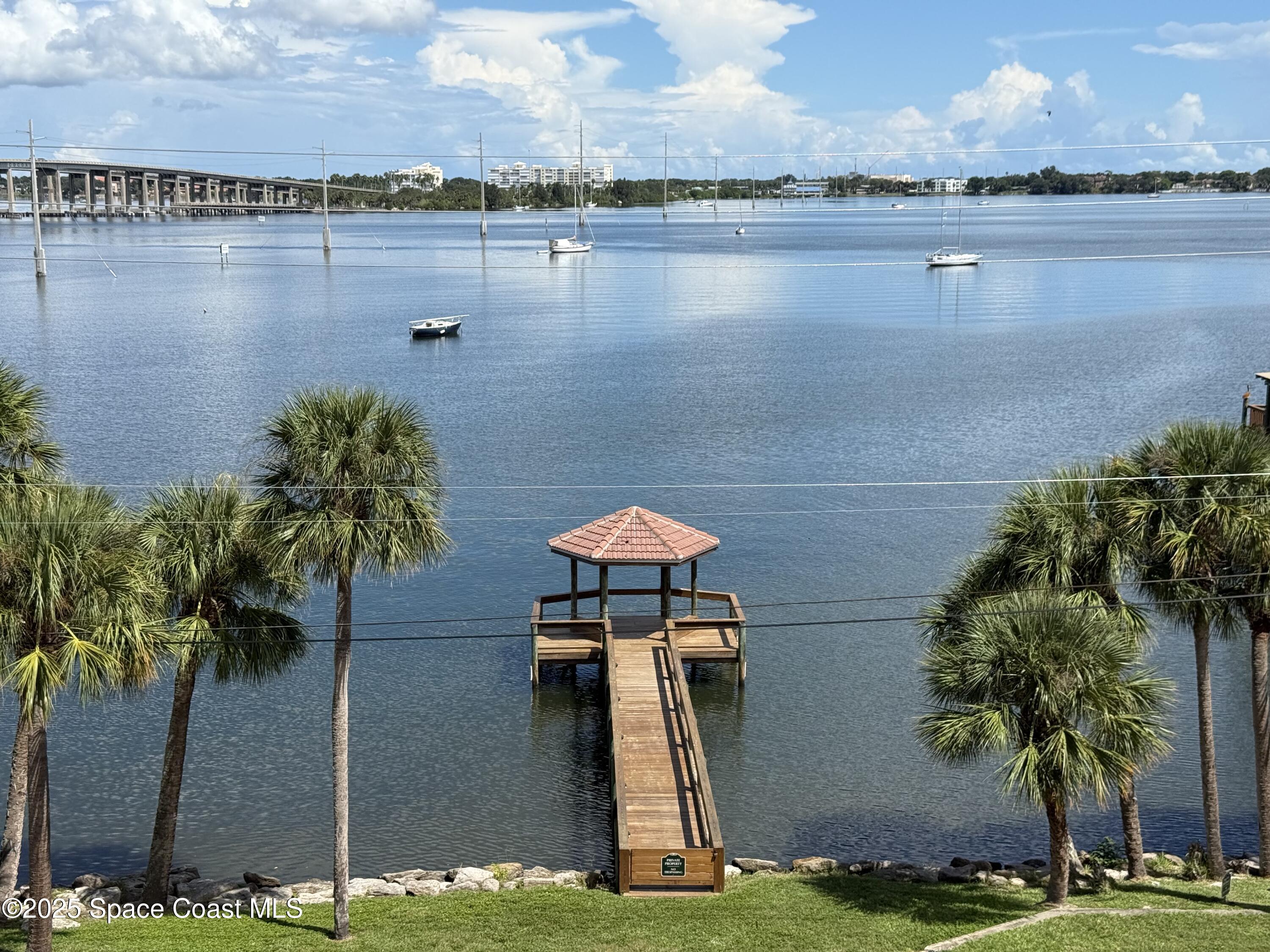 29 Riverside Drive 402