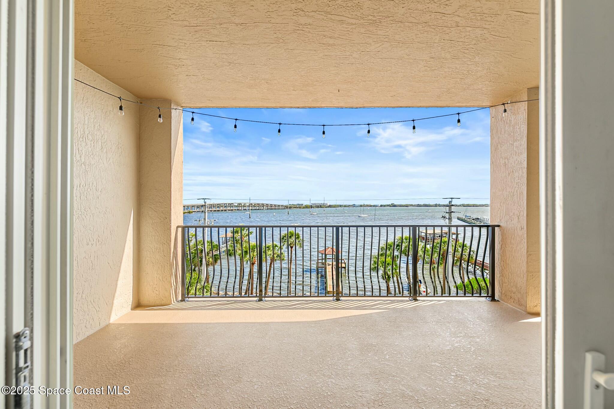 29 Riverside Drive 402