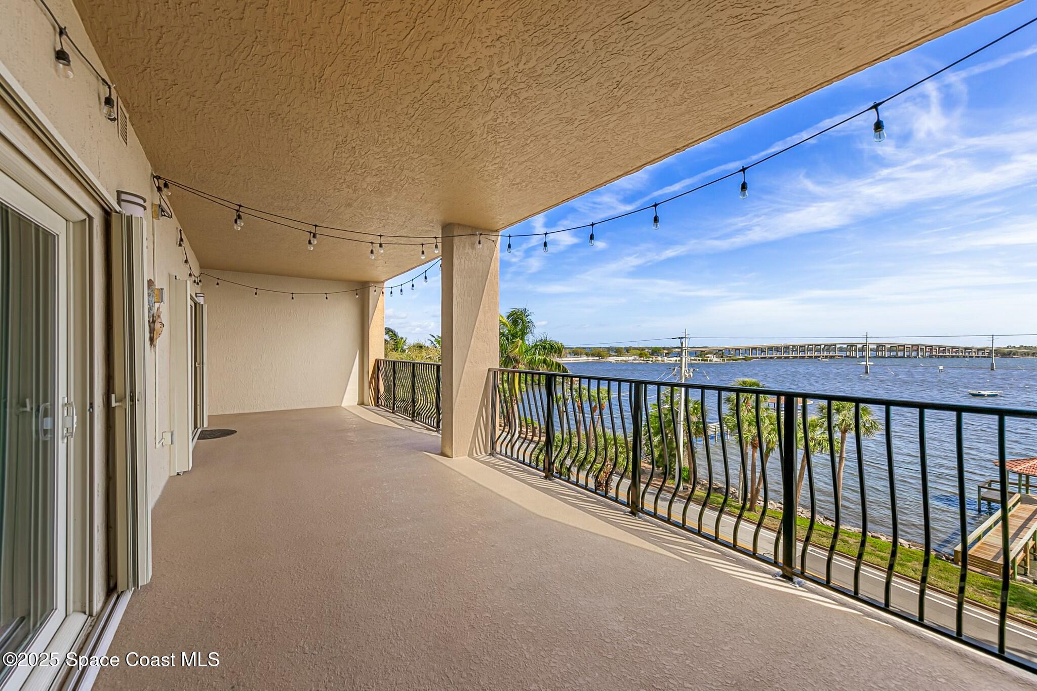 29 Riverside Drive 402