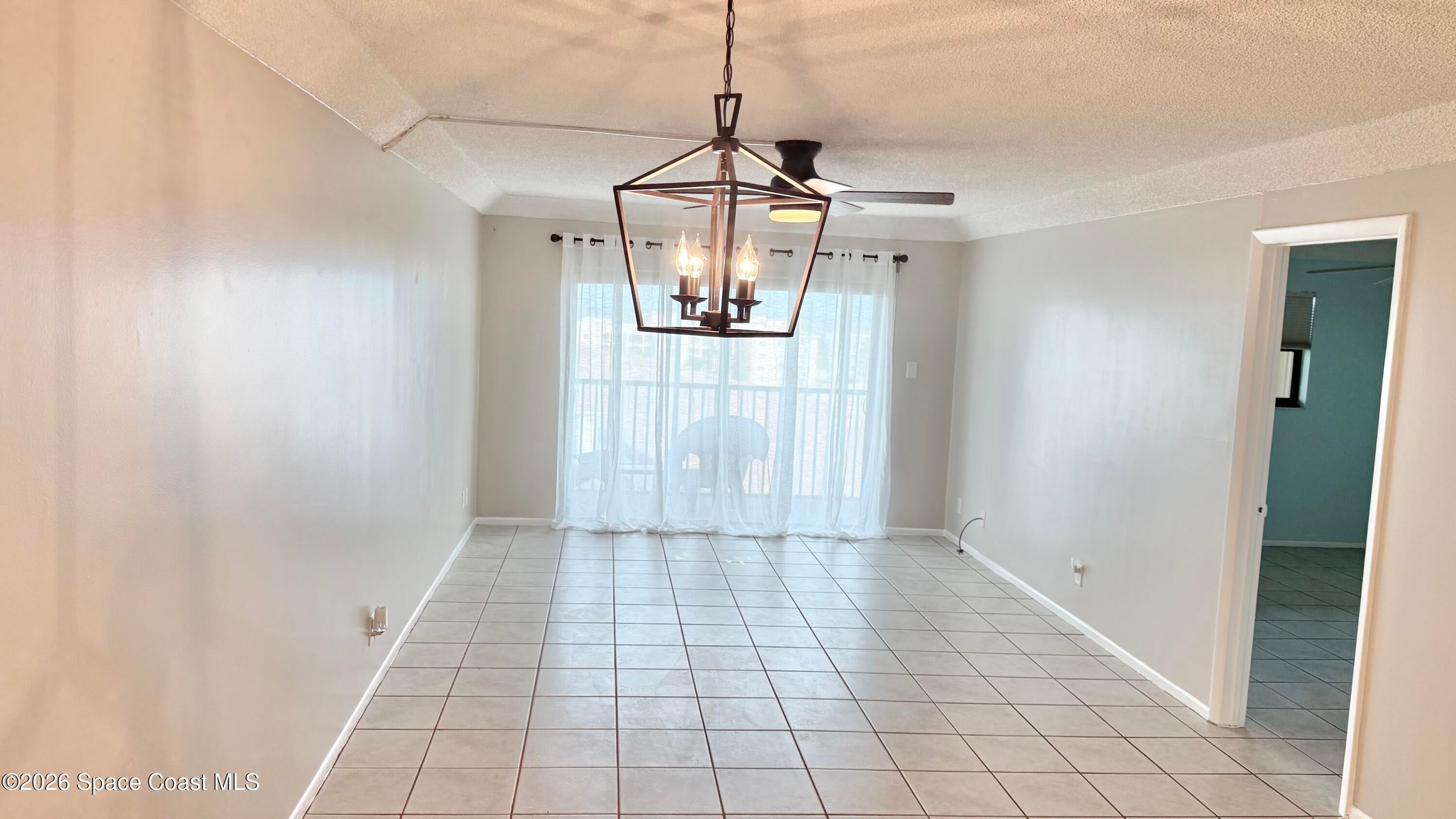 500 Palm Springs Boulevard 711