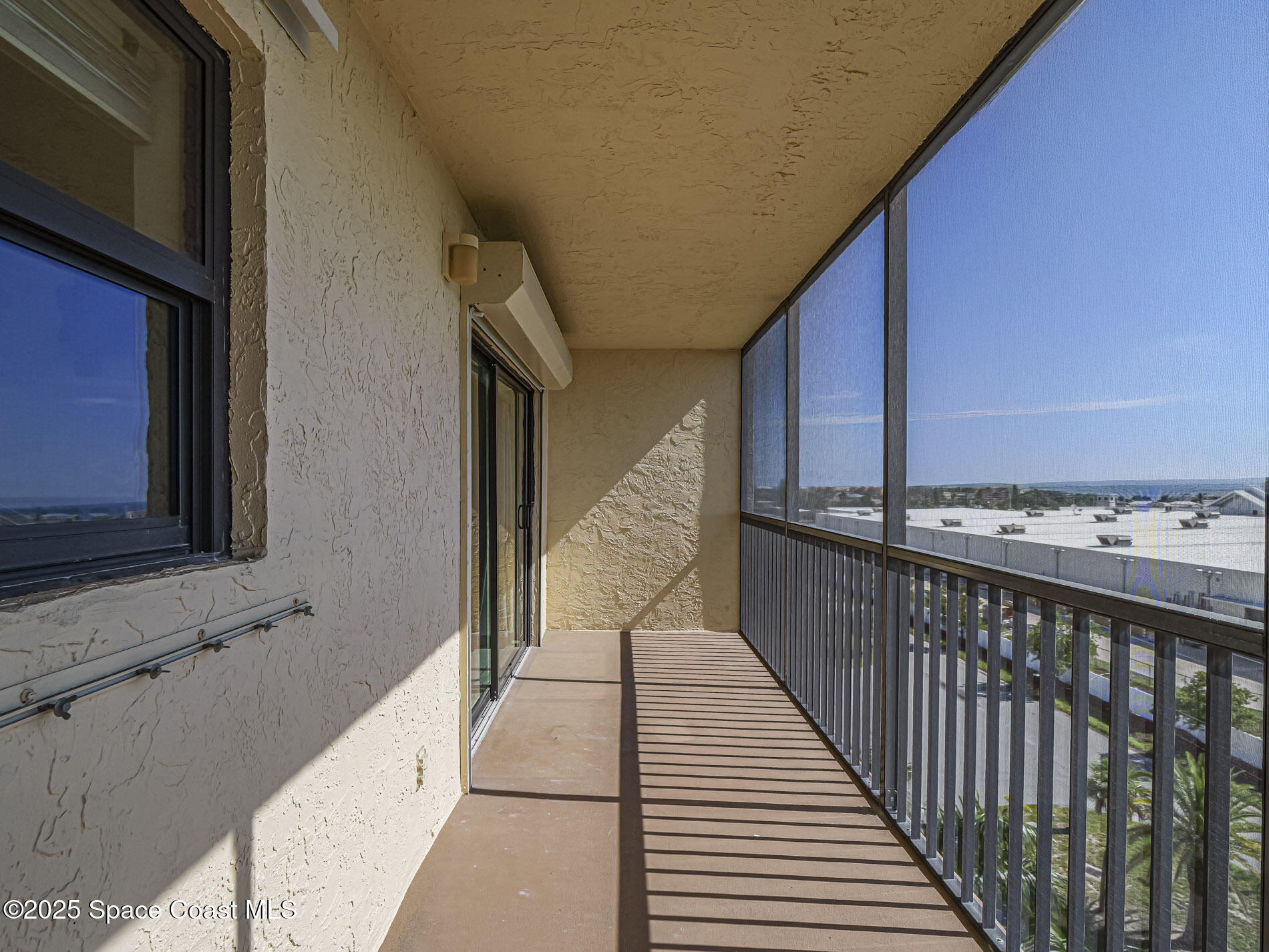 500 Palm Springs Boulevard 711