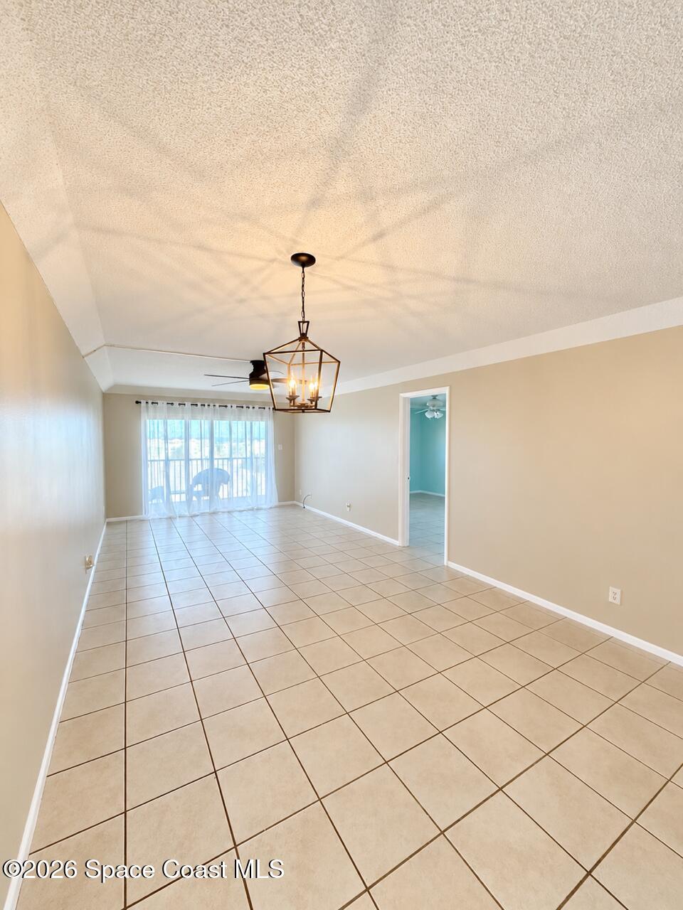 500 Palm Springs Boulevard 711