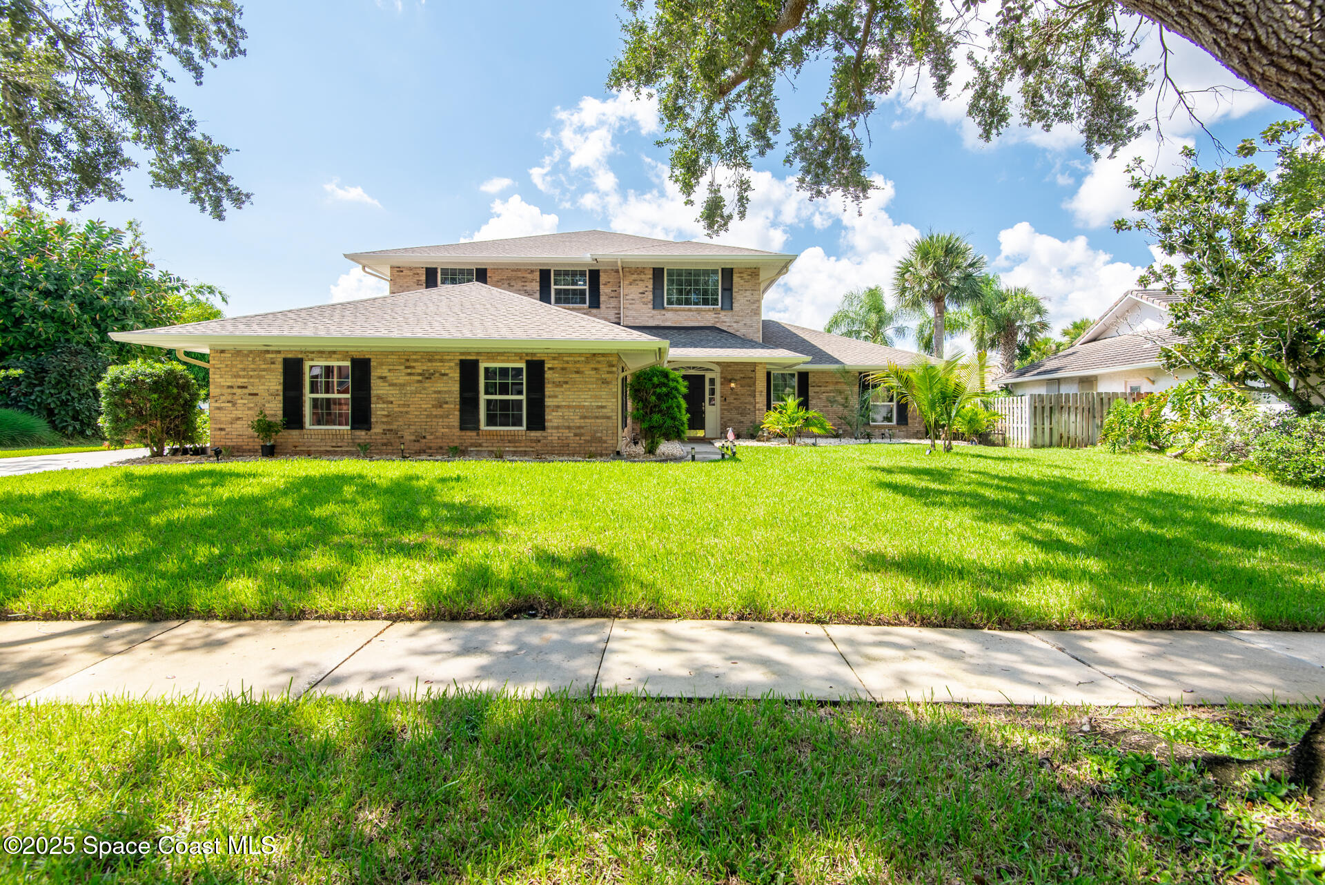 138 Windward Way