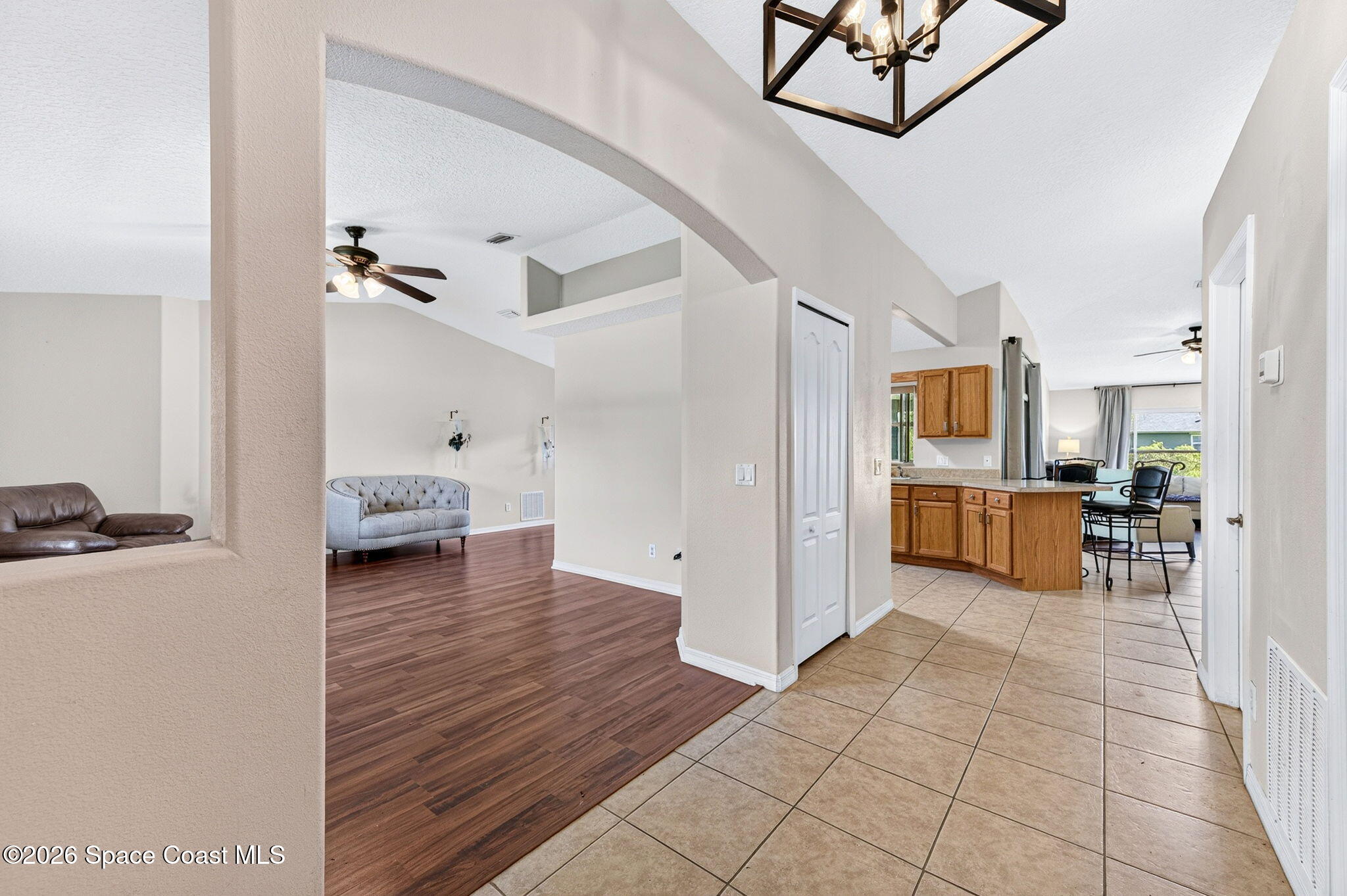 449 Cellini Avenue NE
