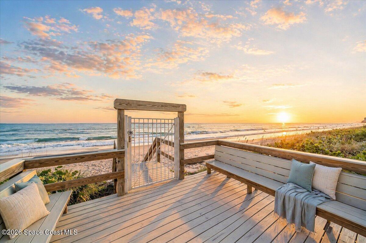 407 Jimmy Buffett Memorial Highway 411