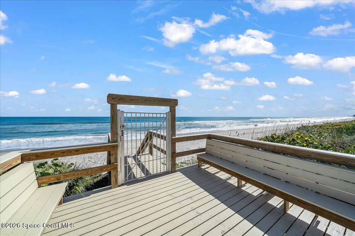 407 Jimmy Buffett Memorial Highway 411