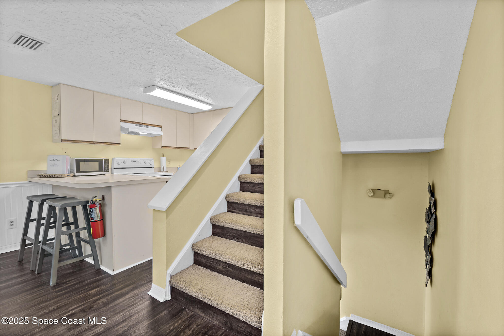 8600 Ridgewood Avenue 1311