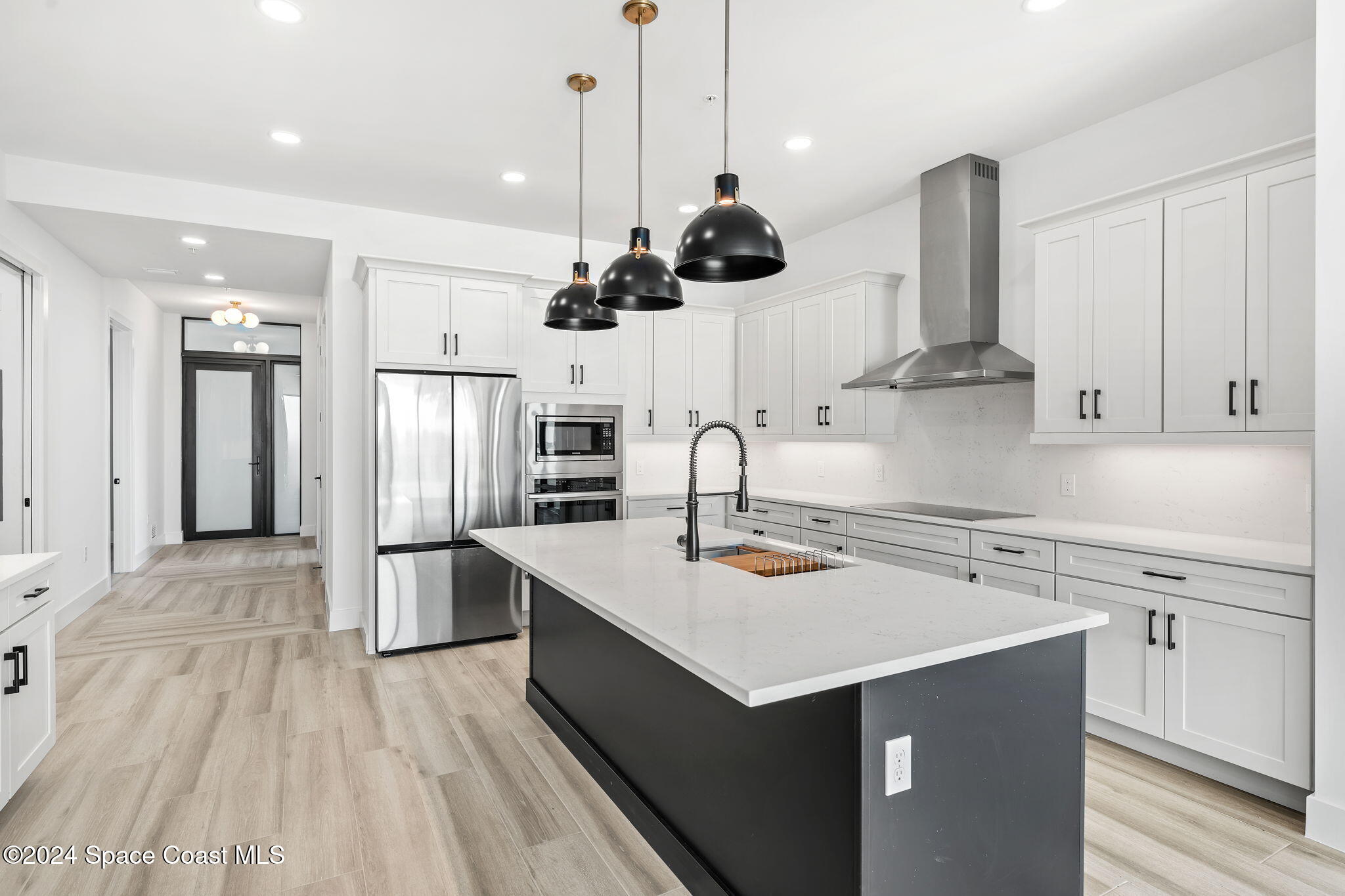 225 Strand Drive 301