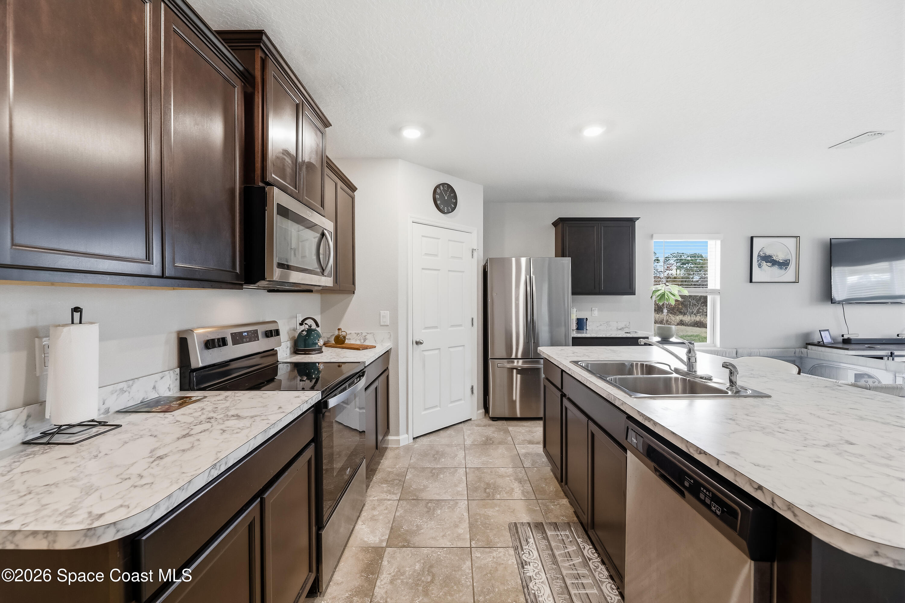 349 Guinevere Drive SW