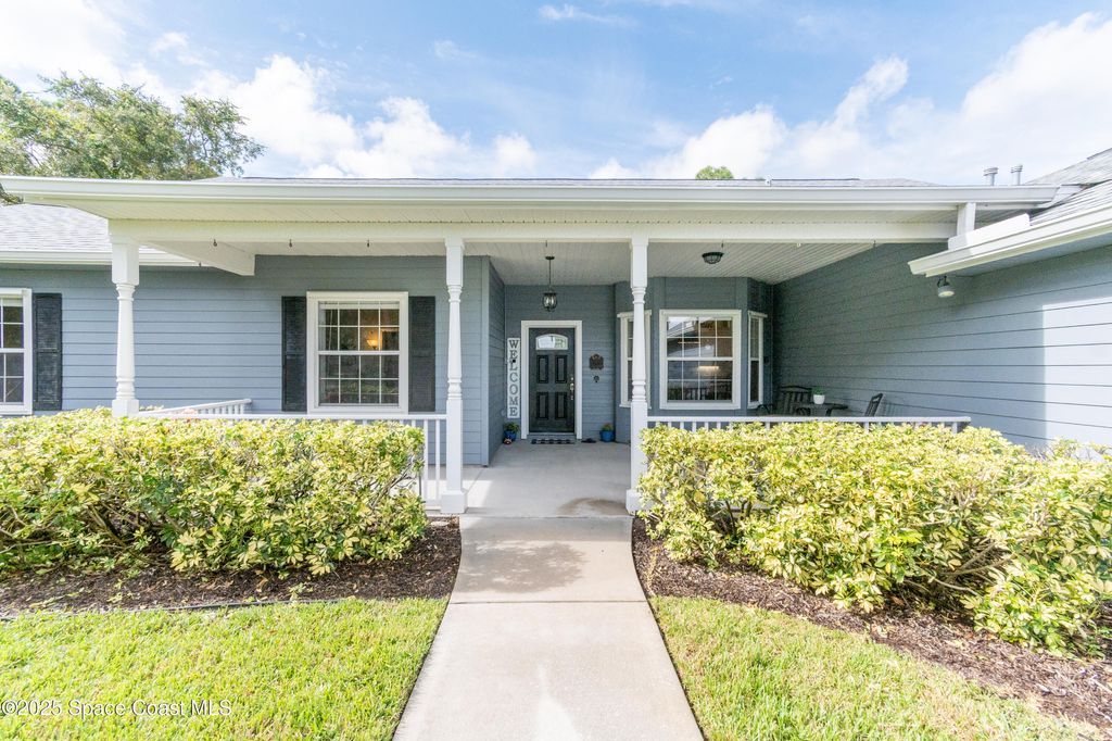 Photo of 149 Dellwood Court SE, Palm Bay, FL 32909 (MLS # 1057852)