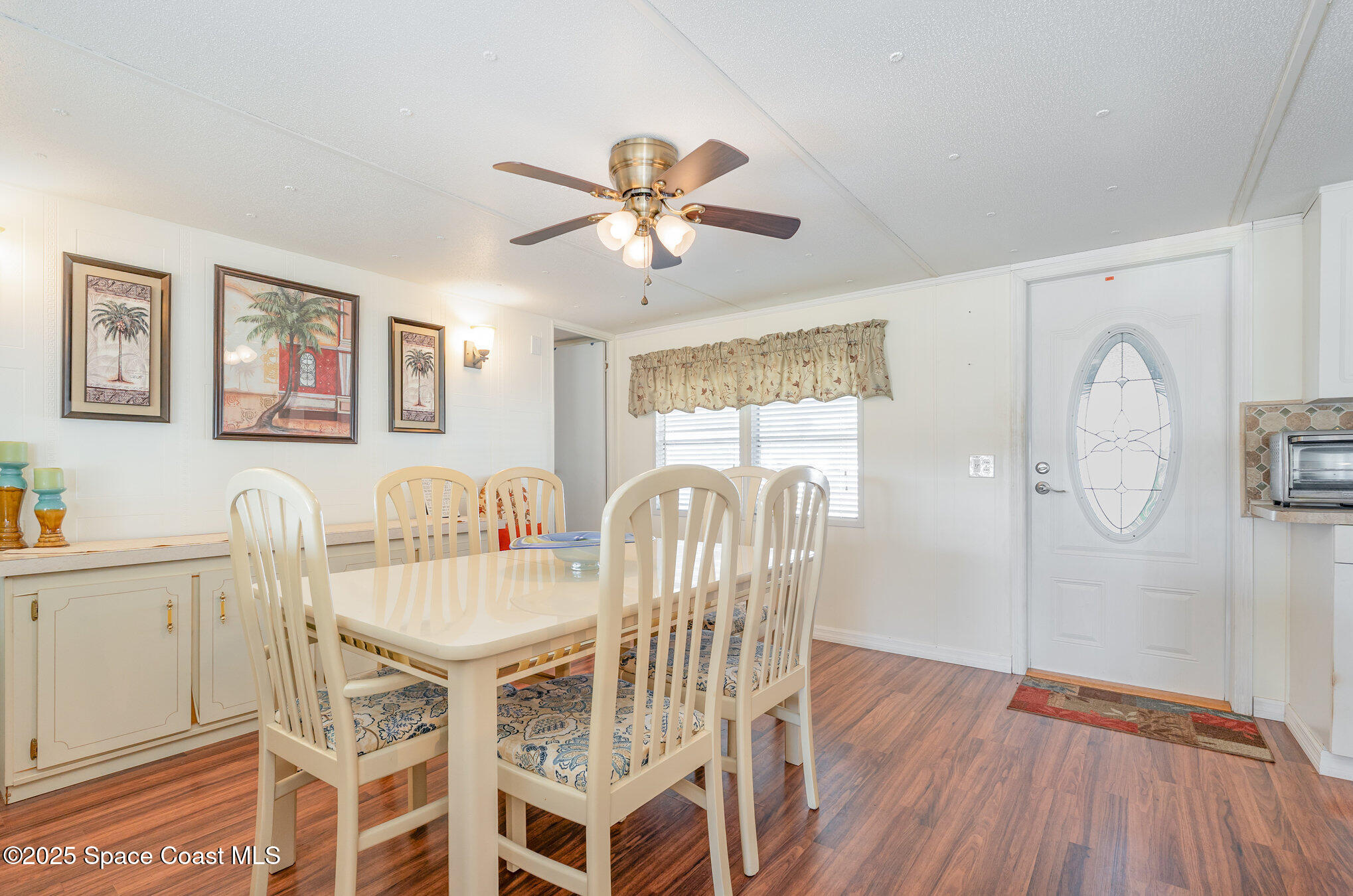 1066 Moonlight Court NE