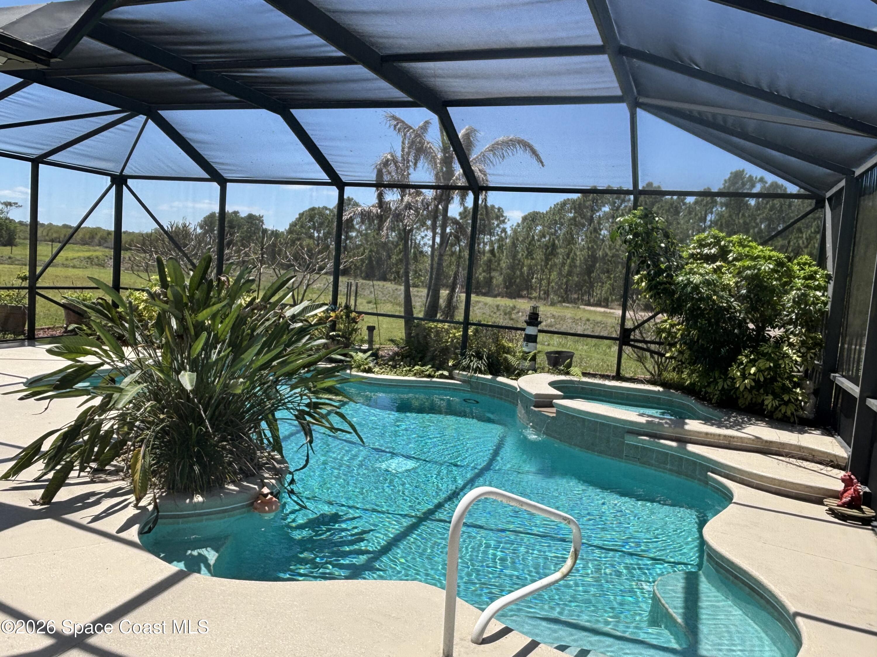 201 Brandy Creek Circle SE