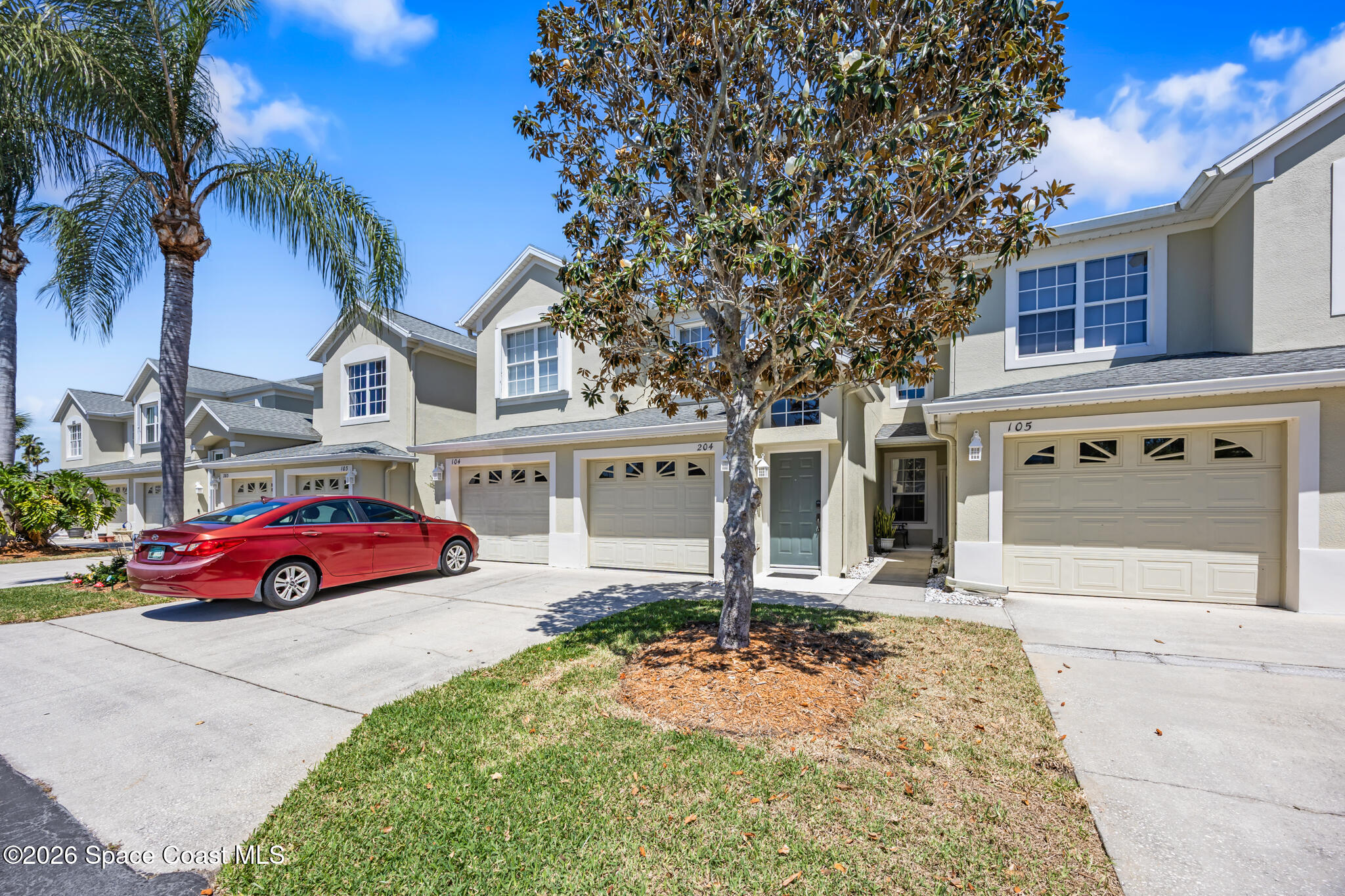 1012 Handsome Cab Lane 204