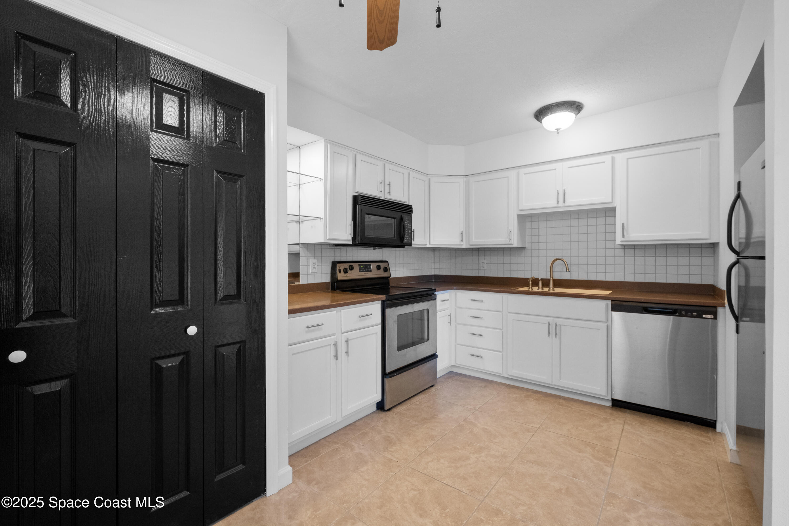 135 E Colonial Court D