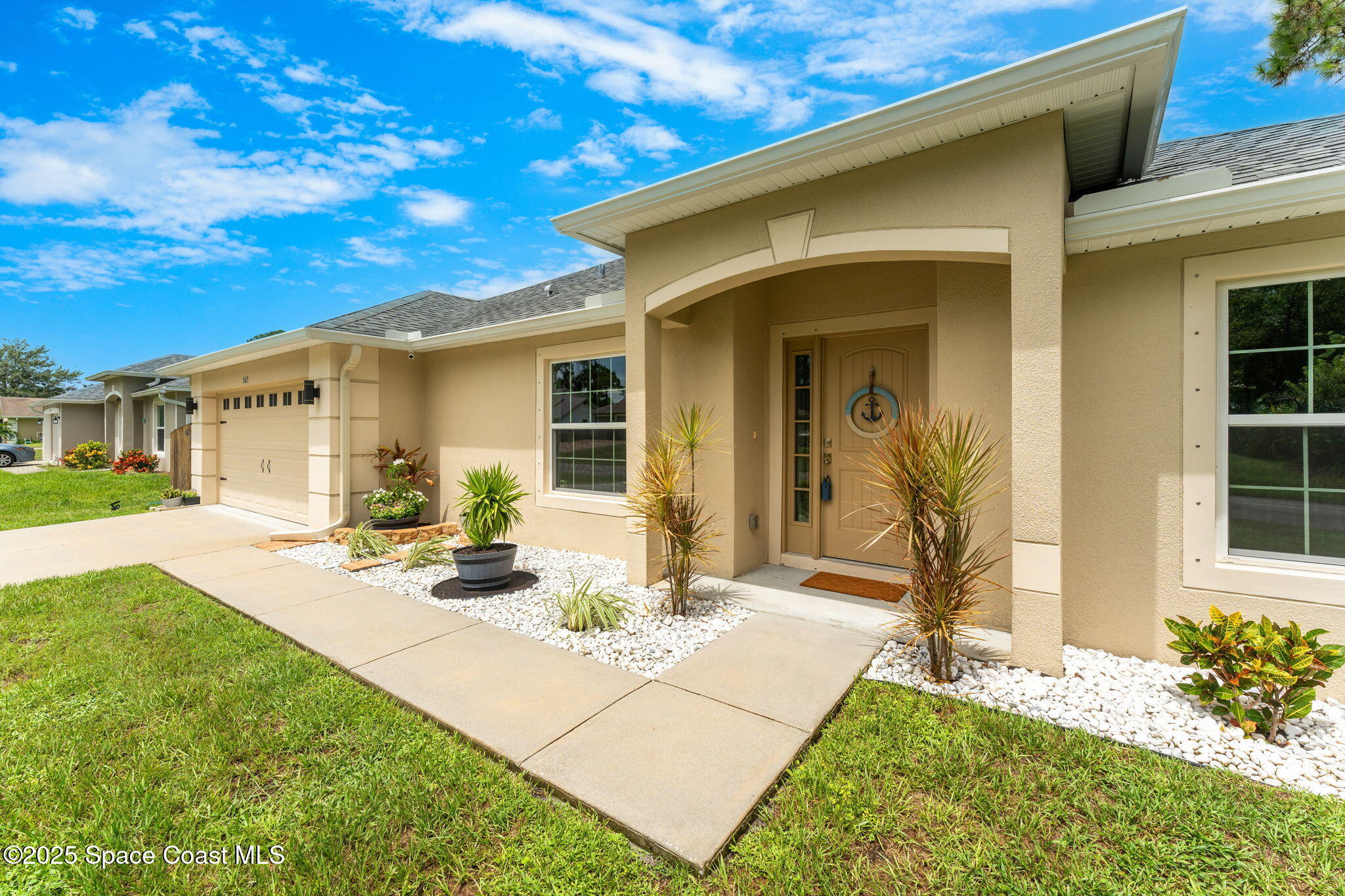 565 Rembrandt Street SE
