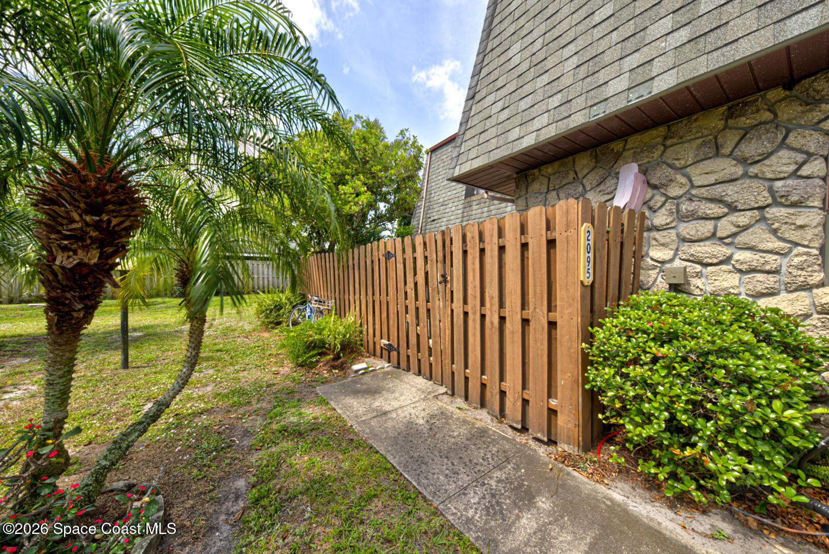 2095 Harrison Street