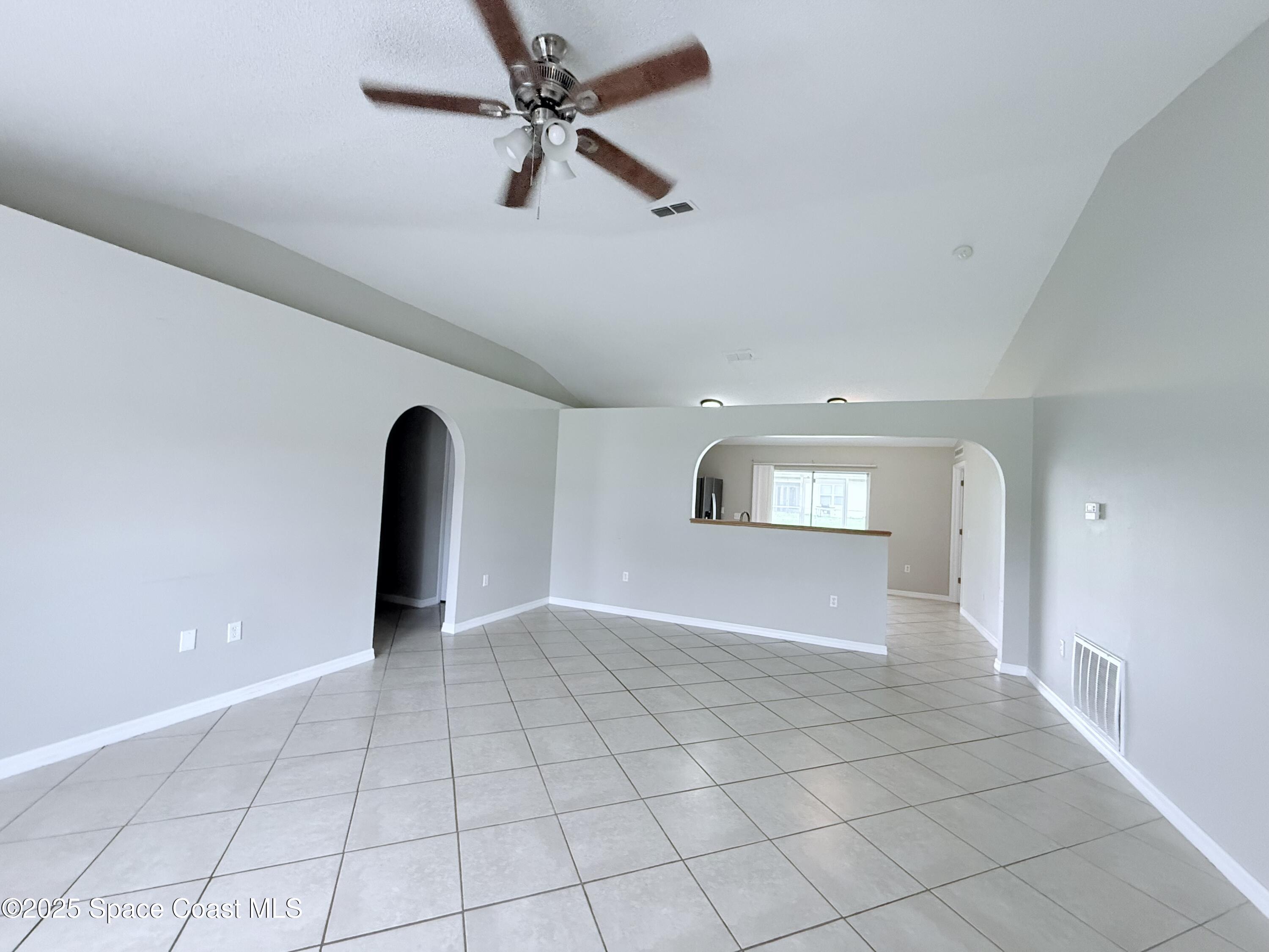123 Cocoa Street SE